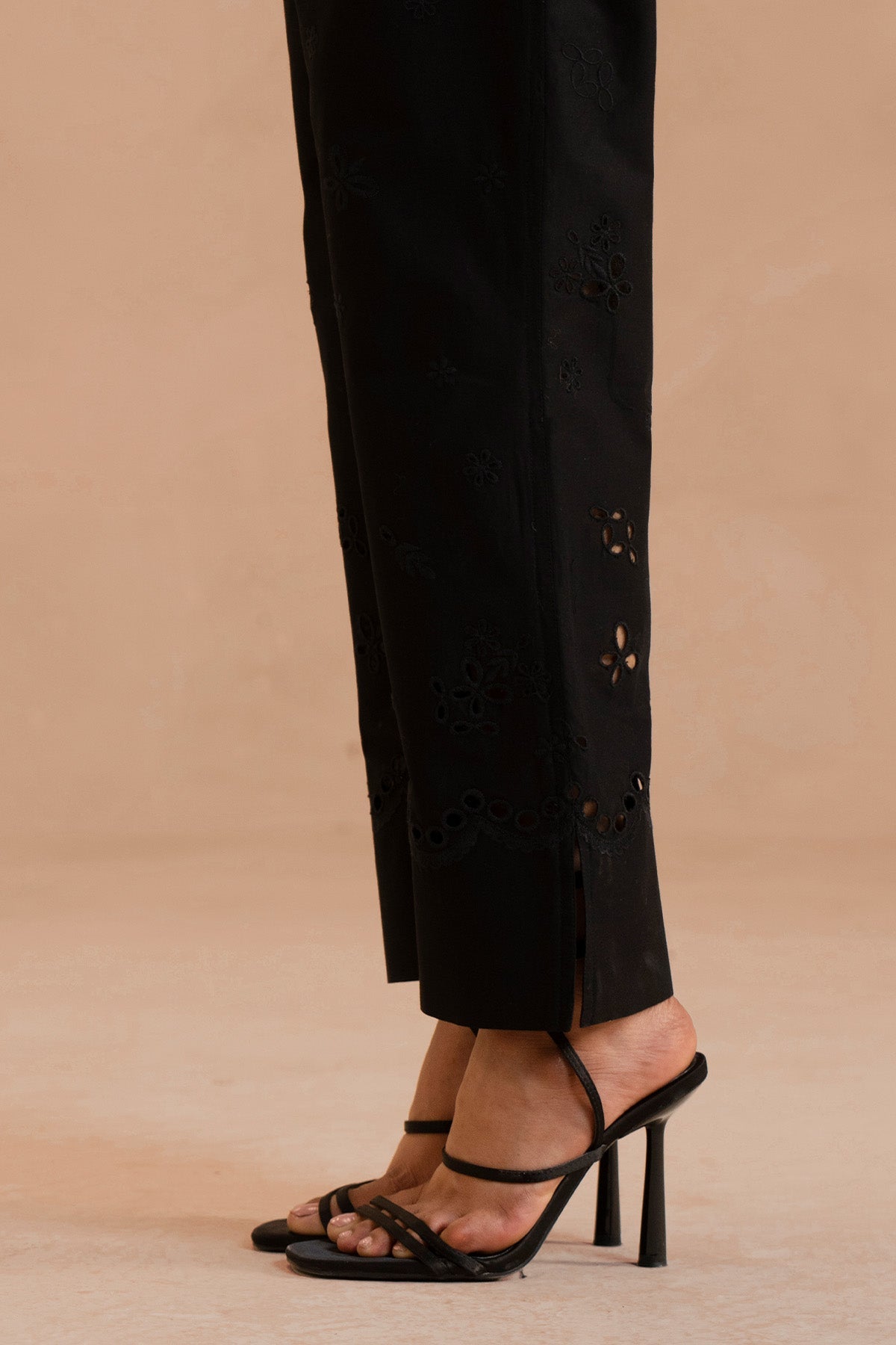 Embroidered Cambric Trousers - MCP1924 - Shop Now at Kayseria