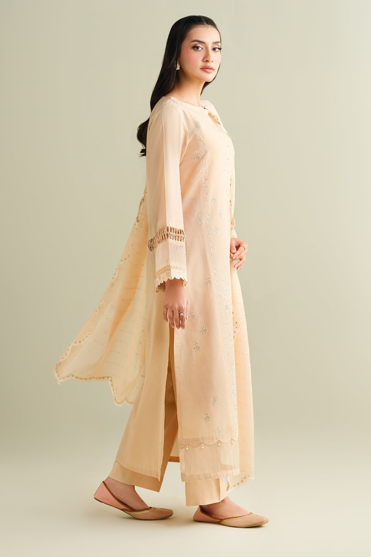 3 Piece -  Embroidered Lawn Suit - C6190 - Shop Now at Kayseria