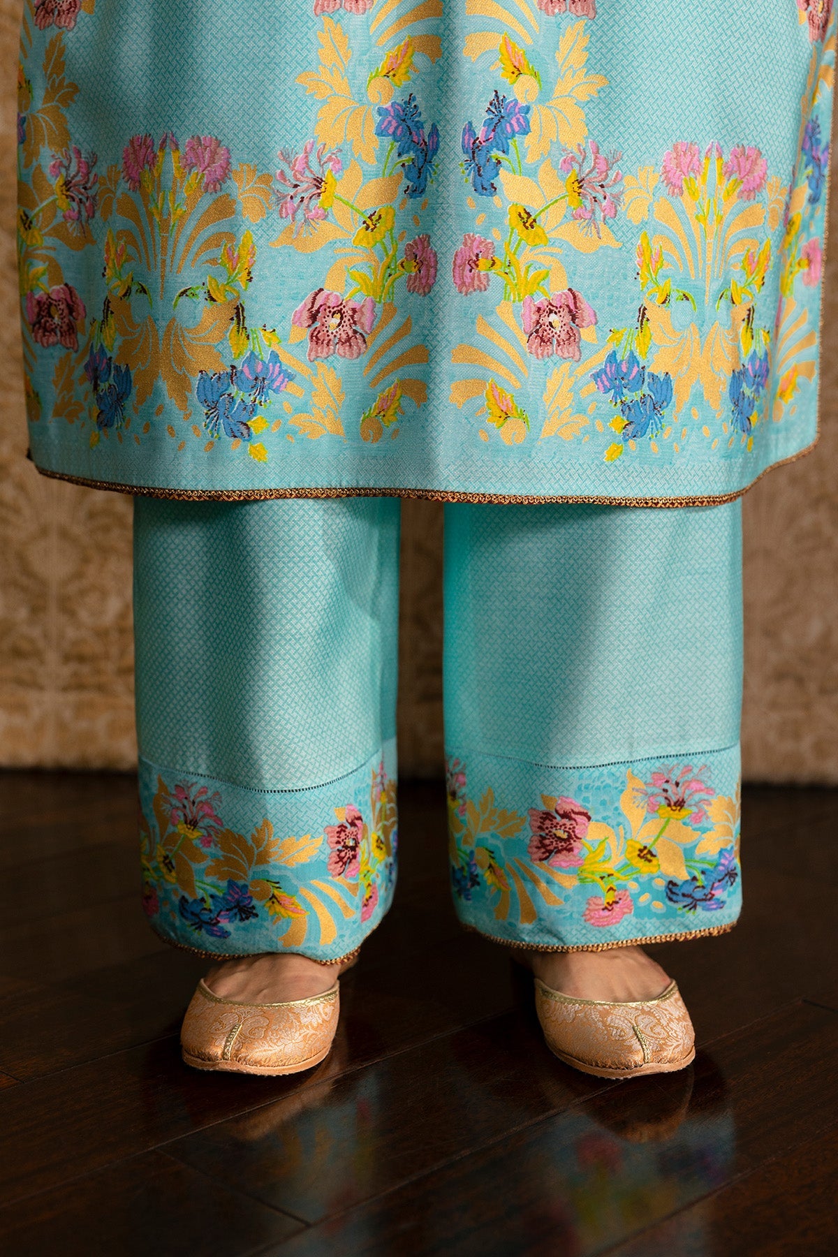 2 Piece - Printed Pure Silk Suit - MCP1712 - Shop Now at Kayseria