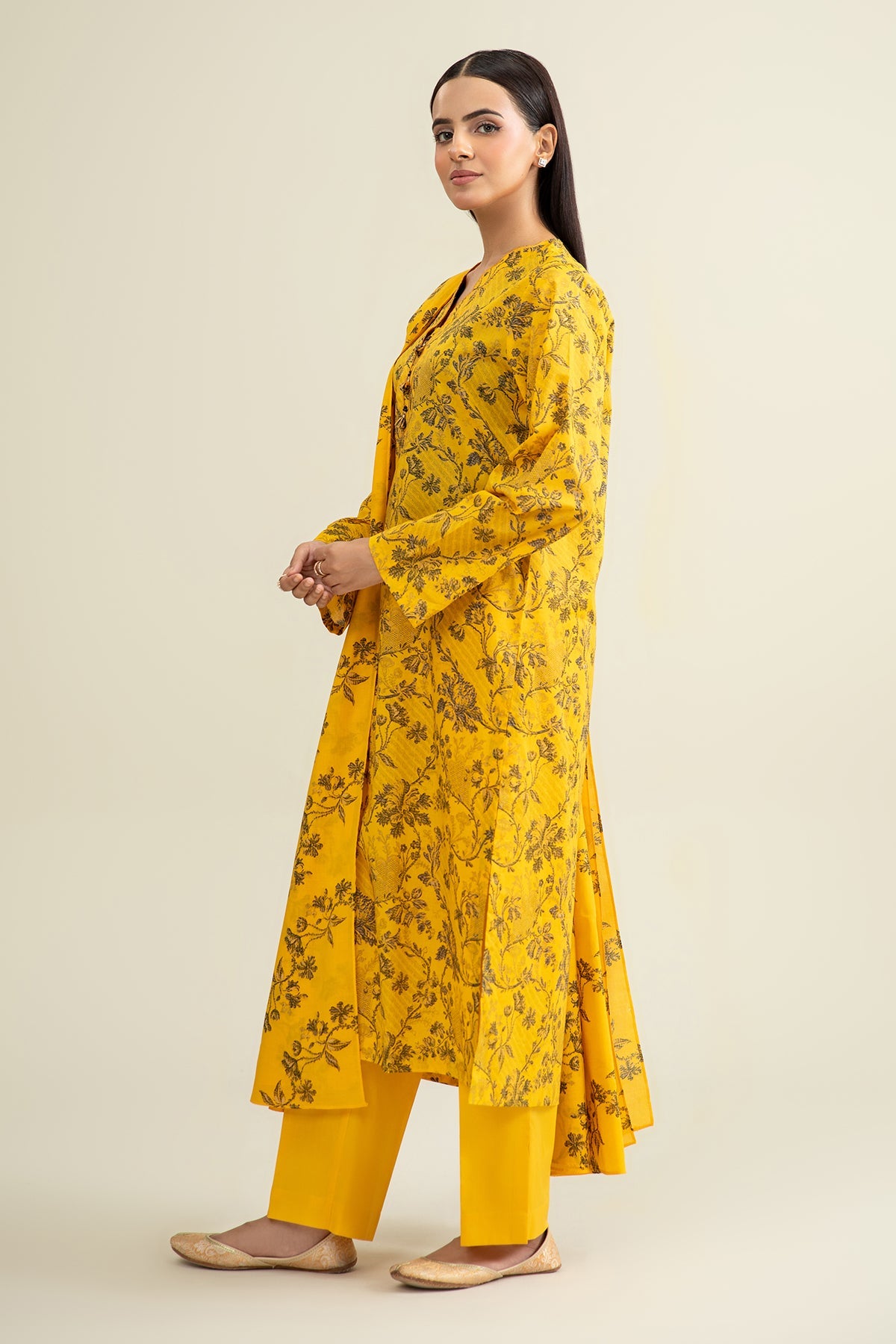 3 Piece - Printed Lawn Suit - X6243 R - Shop Now at Kayseria