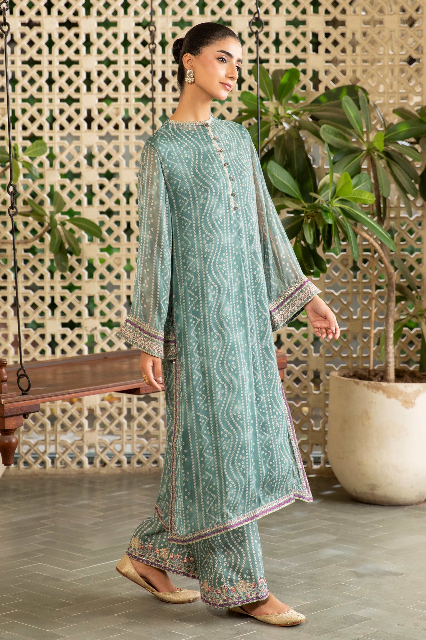 CRINKLE CHIFFON | EMBROIDERED