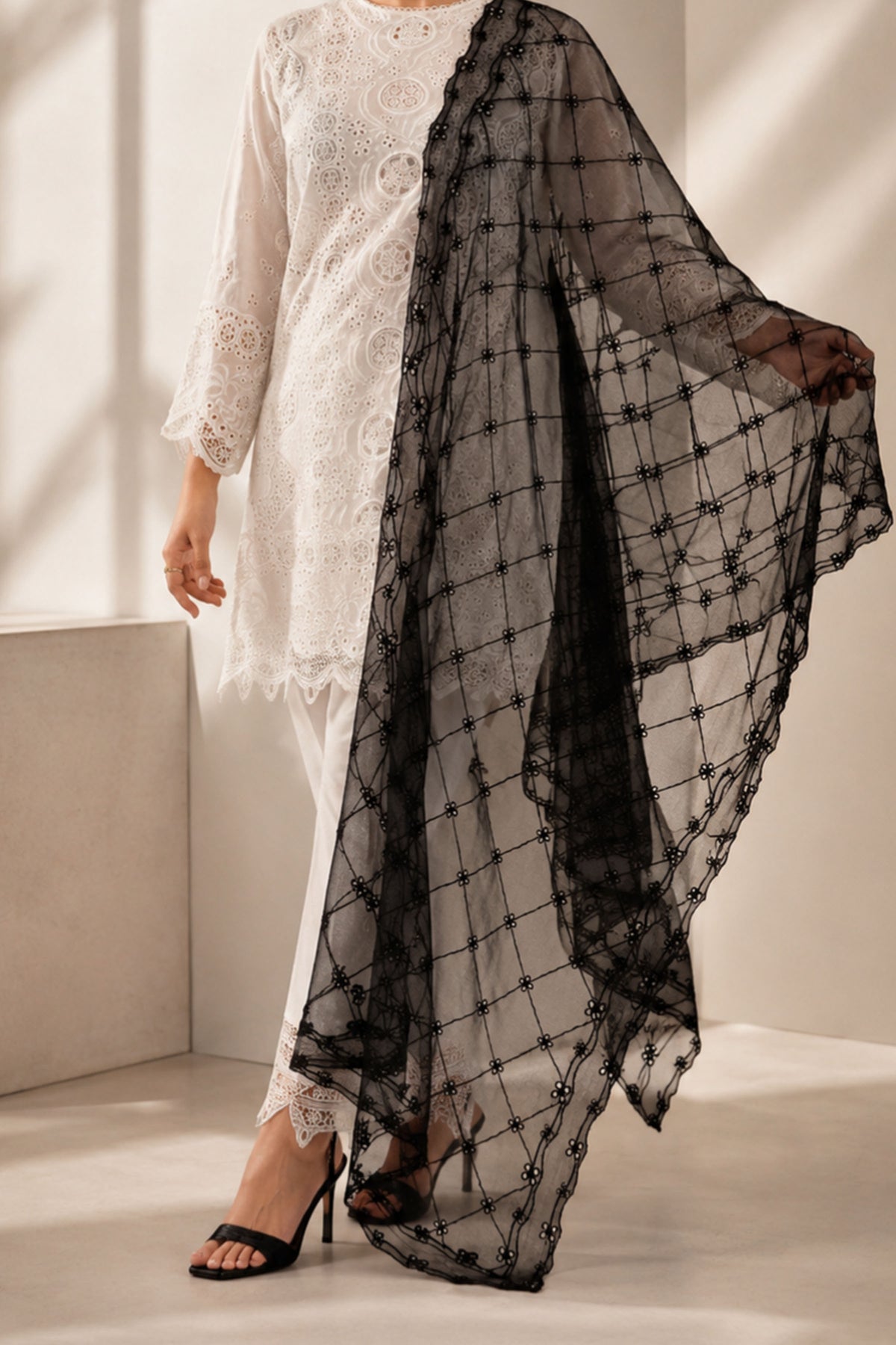 CHERRY NET | EMBROIDERED