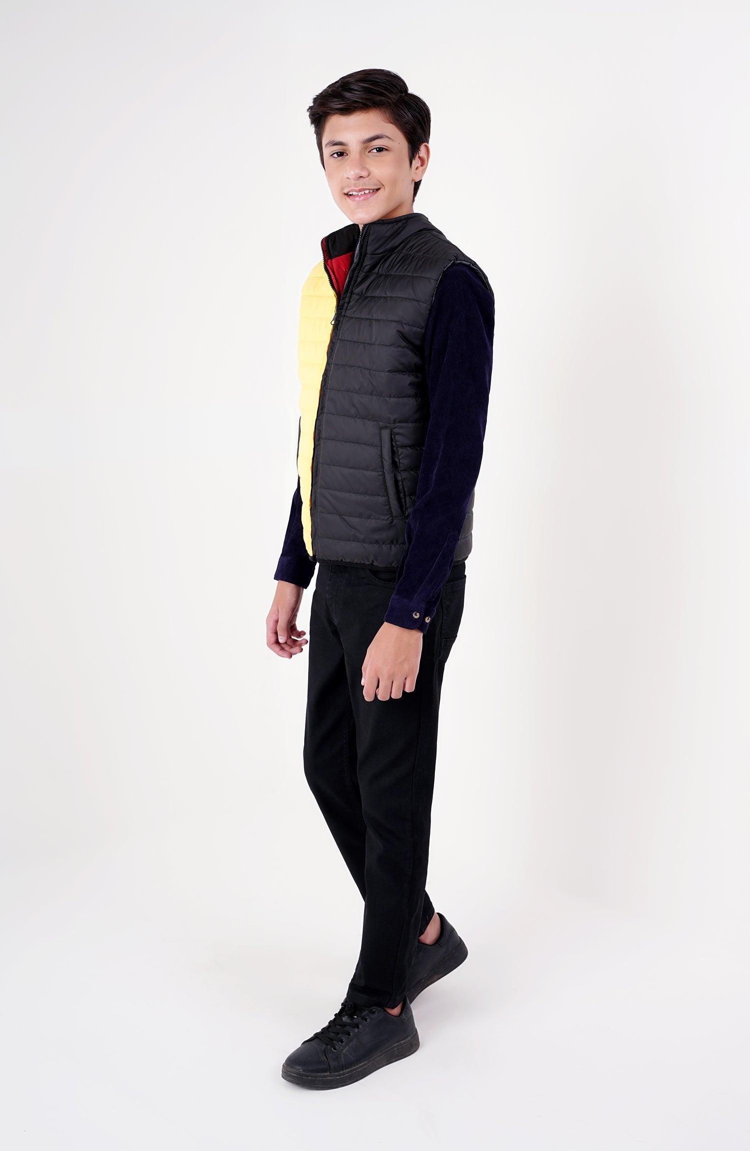 4 Way Gilet - BJ602423 - Shop Now at Leisure Club