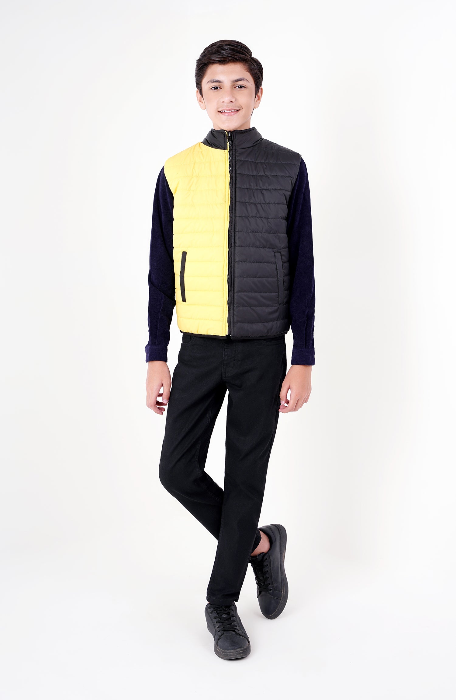 4 Way Gilet - BJ602423 - Shop Now at Leisure Club