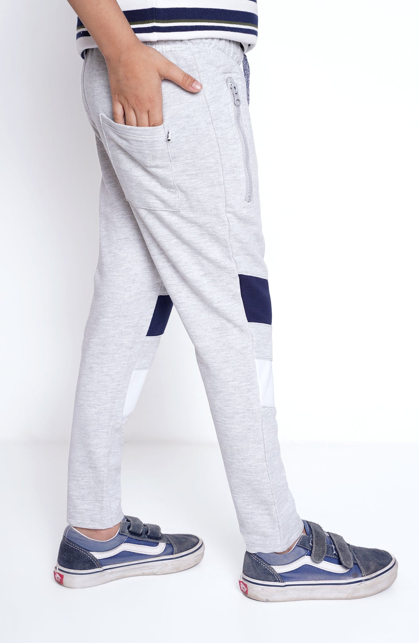 Knitted Trousers With Contrast