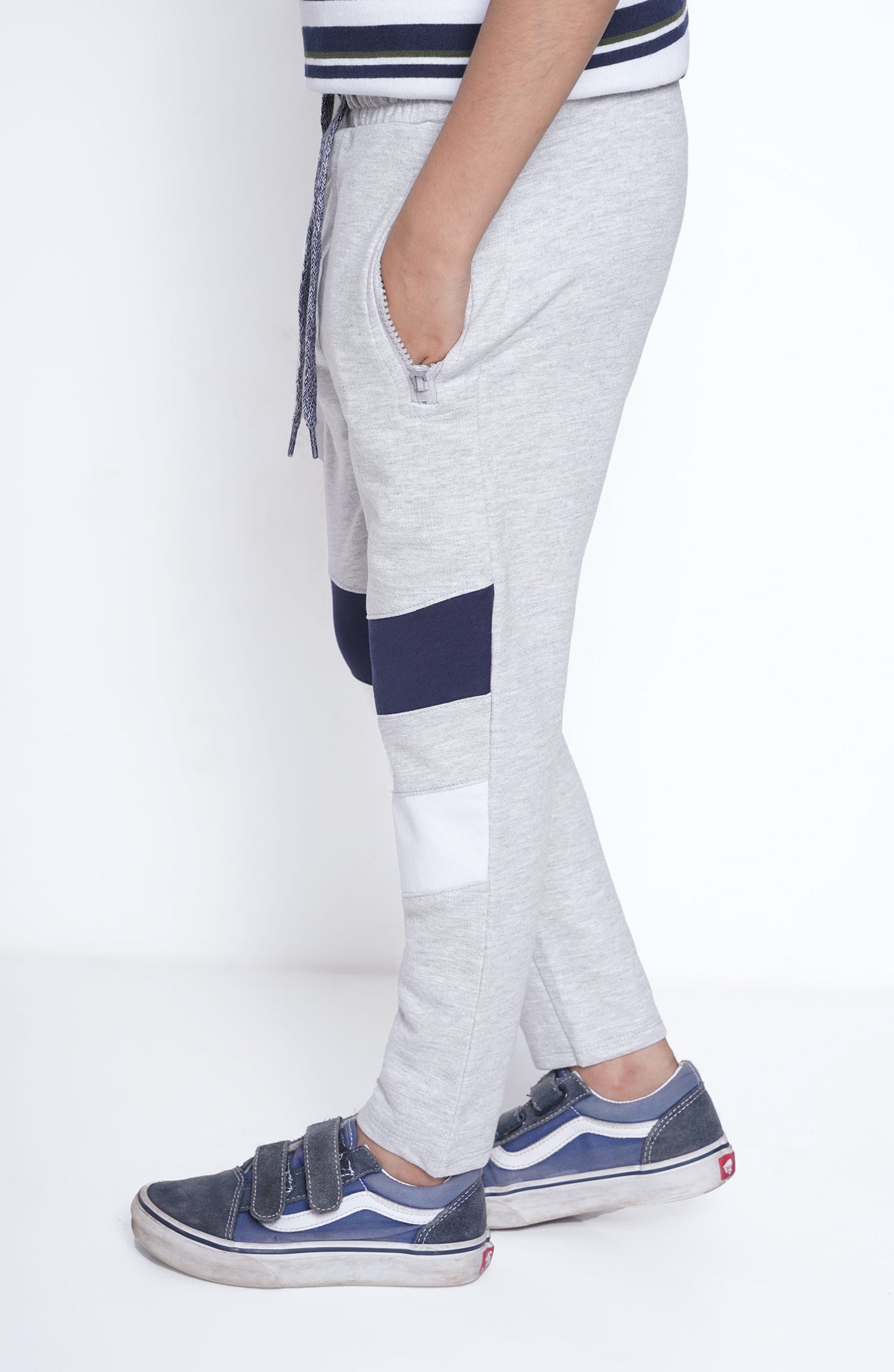Knitted Trousers With Contrast