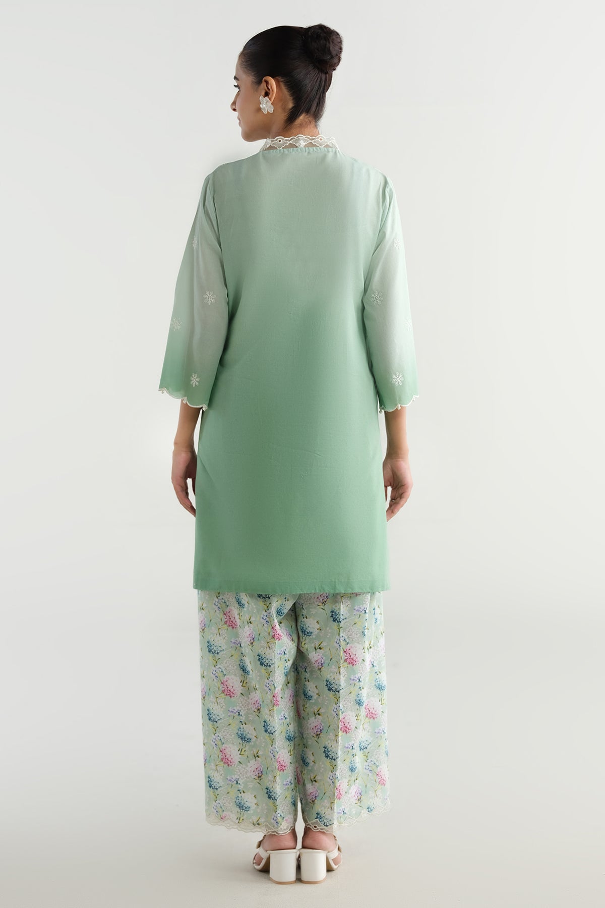 2 Piece - Printed & Embroidered Lawn Suit - C6231 - Shop Now at Kayseria
