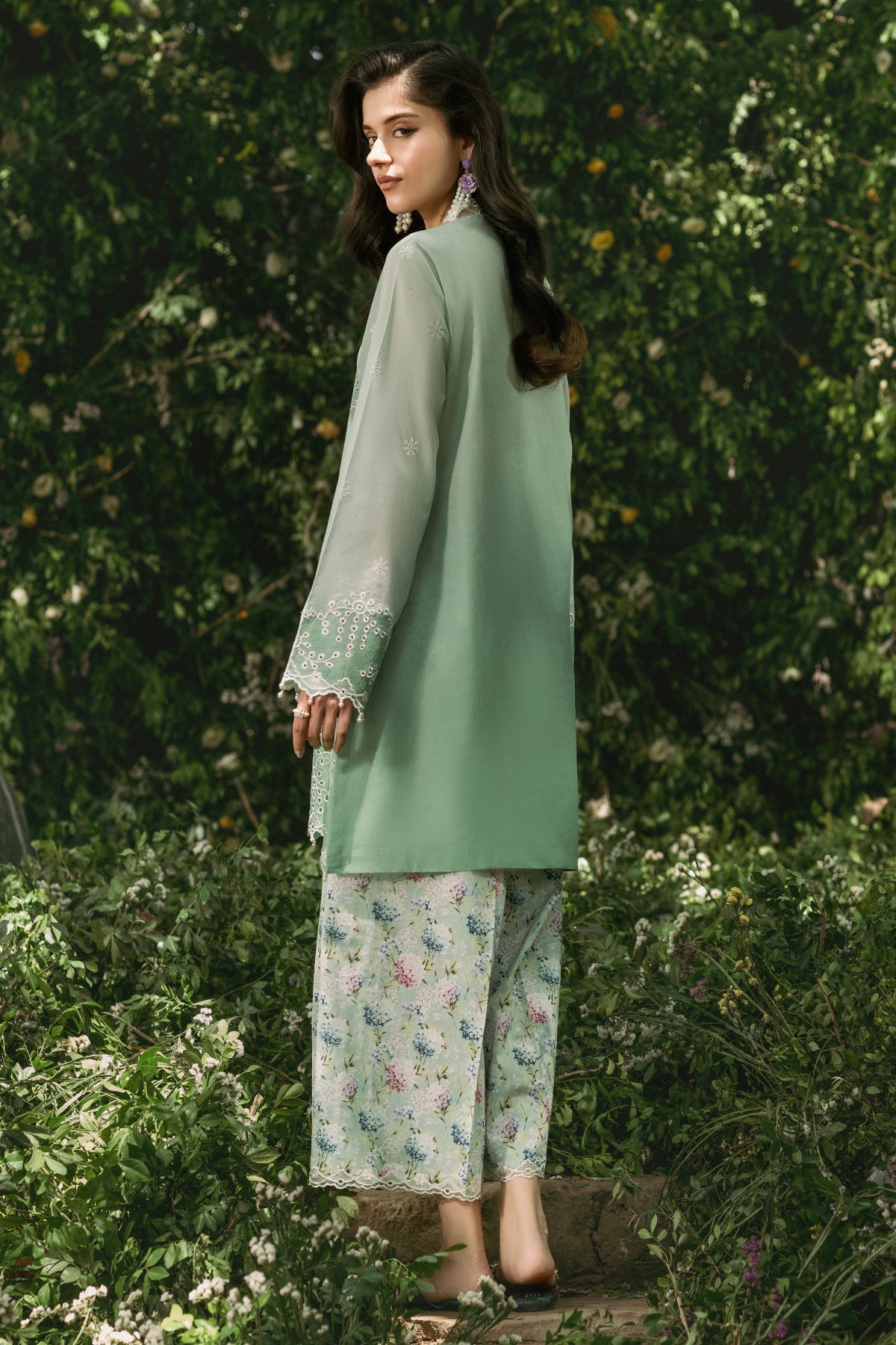 2 Piece - Printed & Embroidered Lawn Suit - C6231 - Shop Now at Kayseria