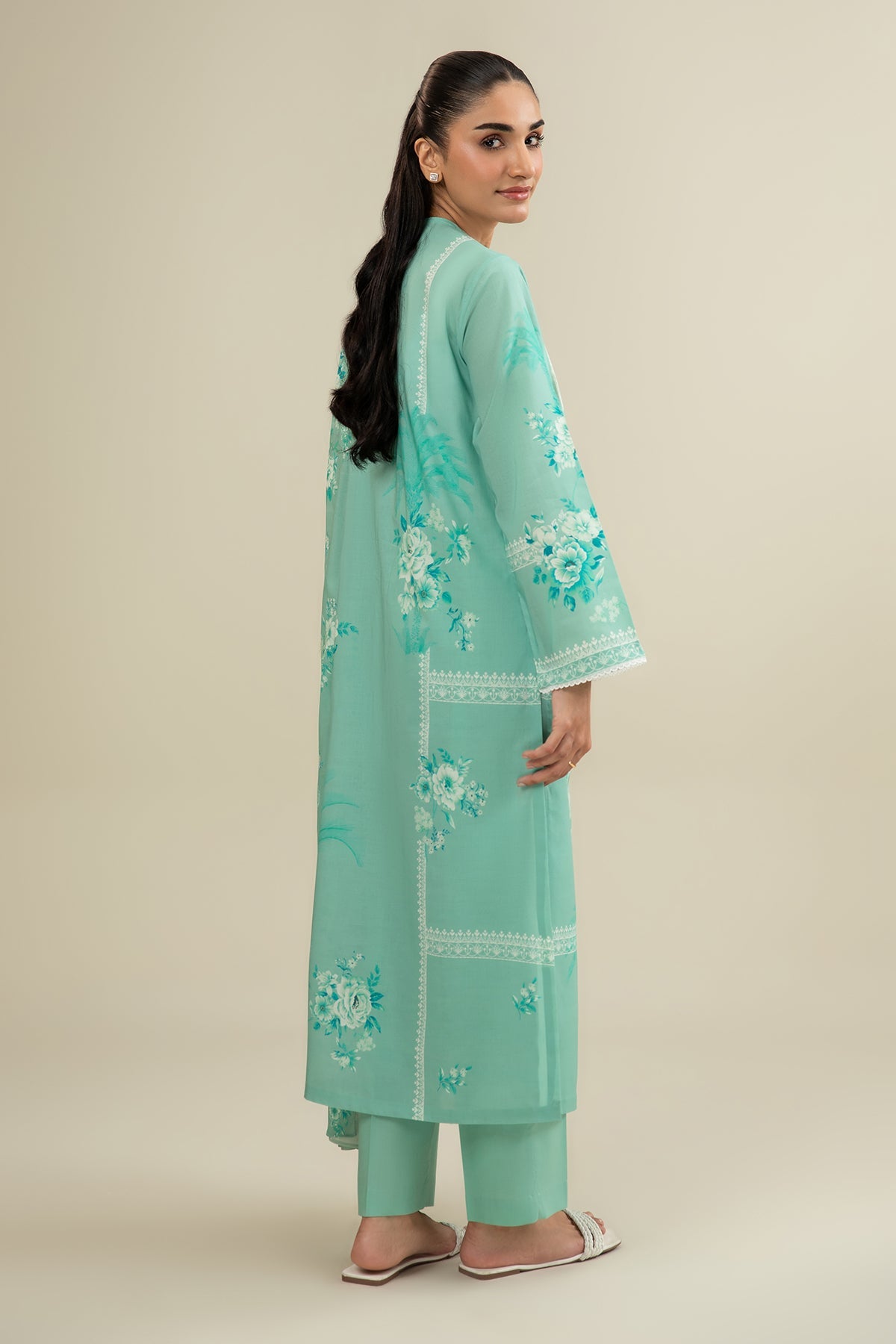 3 Piece - Printed Lawn Suit - C6335 - Shop Now at Kayseria