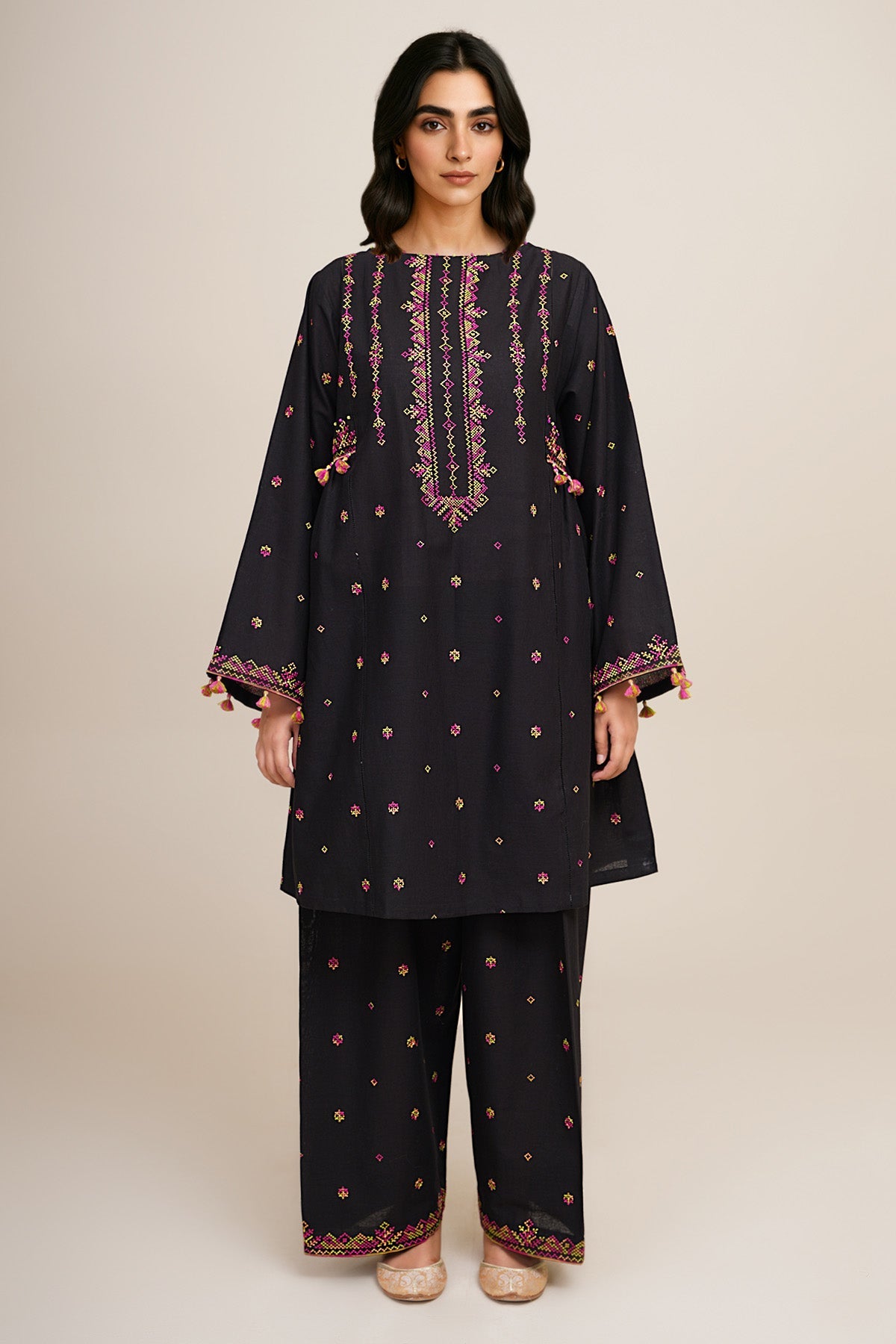 2 Piece - Embroidered Khaddar Suit - C6354 - Shop Now at Kayseria