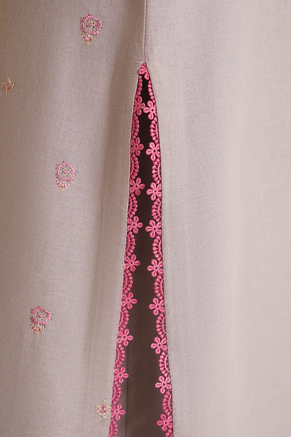 3 Piece - Printed & Embroidered Khaddar Suit - C6361 - Shop Now at Kayseria