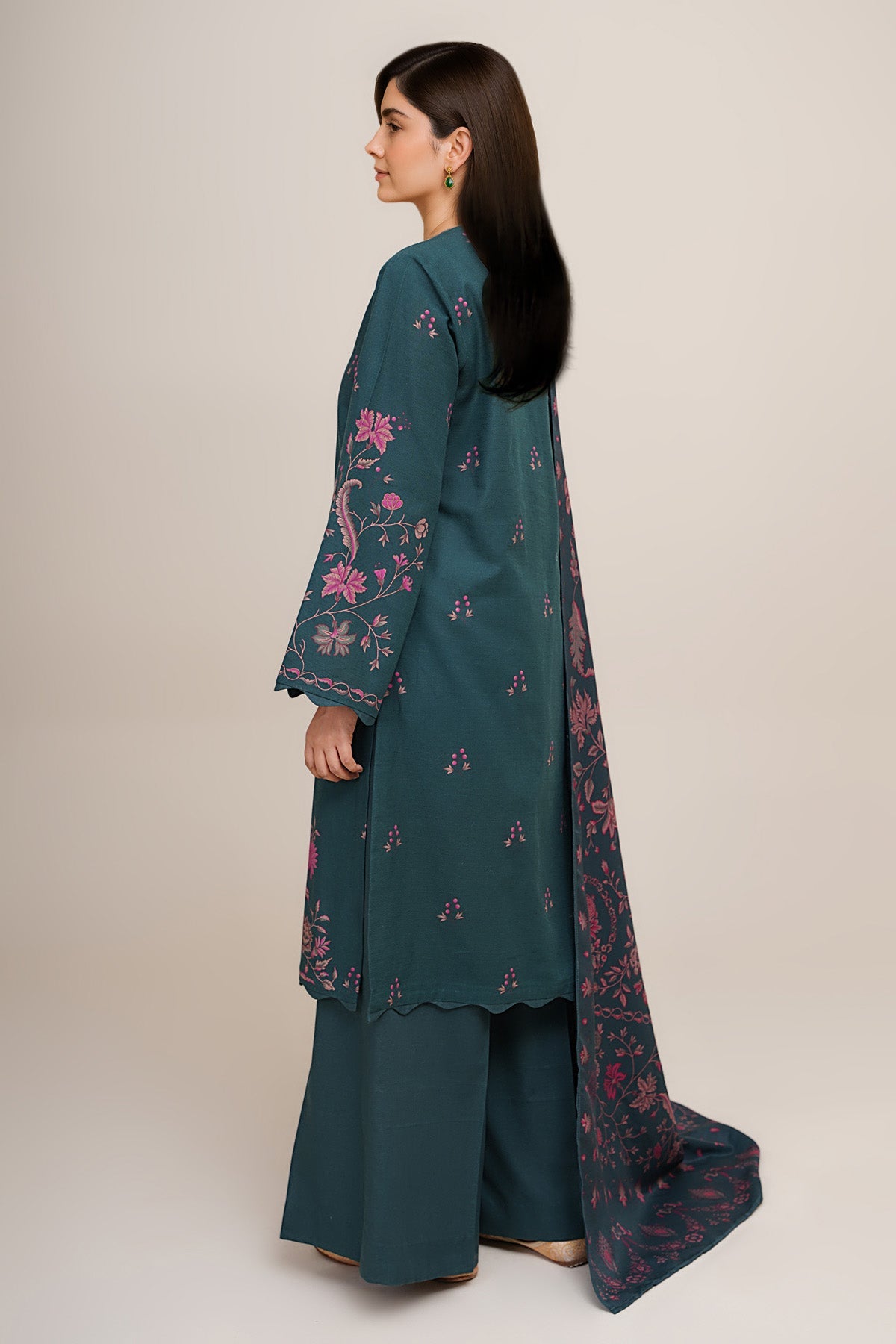 3 Piece - Printed Slub Khaddar Suit - C6421 - Shop Now at Kayseria