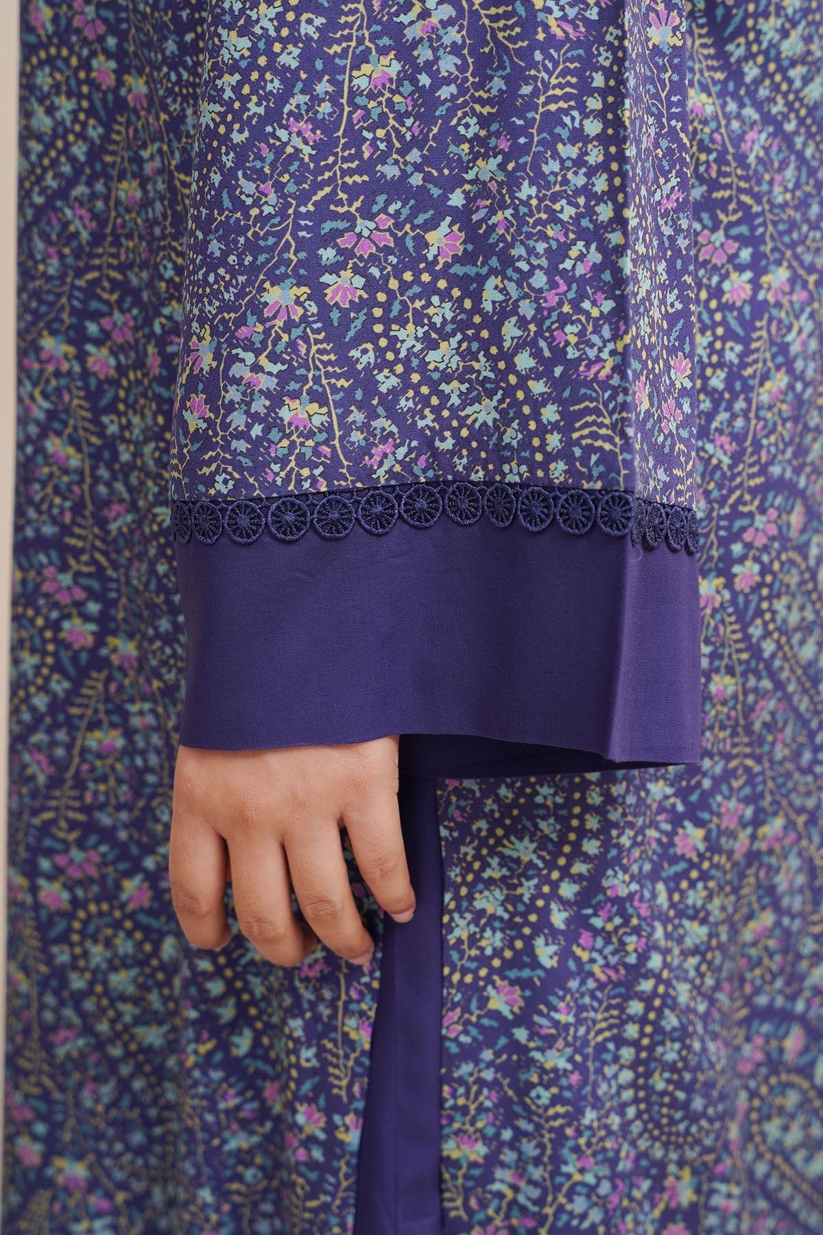 2 Piece - Printed Percale Suit - C6427 - Shop Now at Kayseria