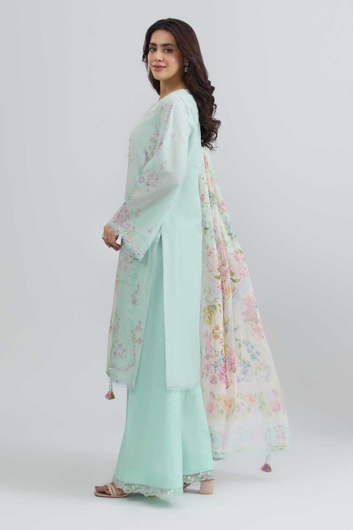 LAWN | EMBROIDERED - Shop Now at Kayseria