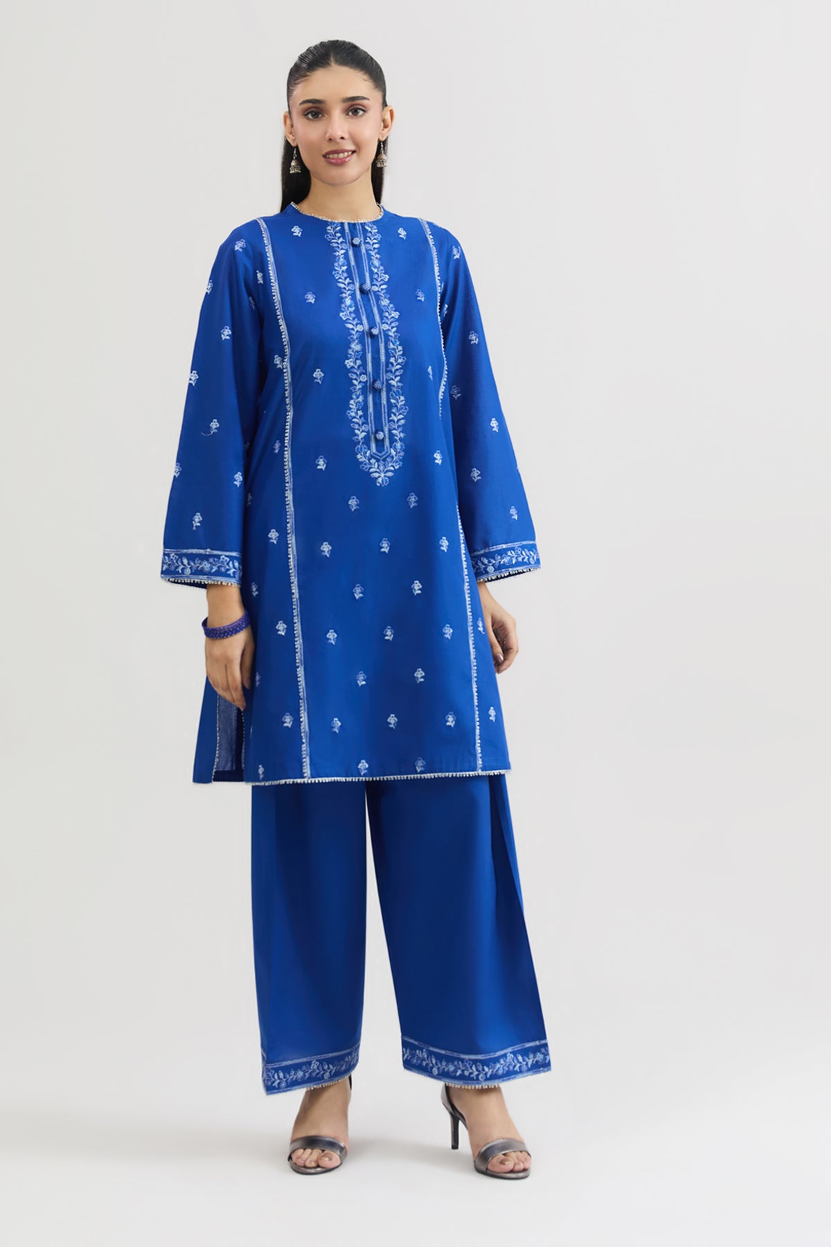 LAWN | EMBROIDERED - Shop Now at Kayseria