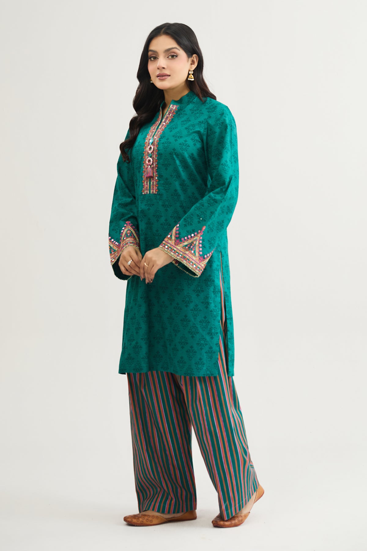 LAWN | EMBROIDERED - Shop Now at Kayseria