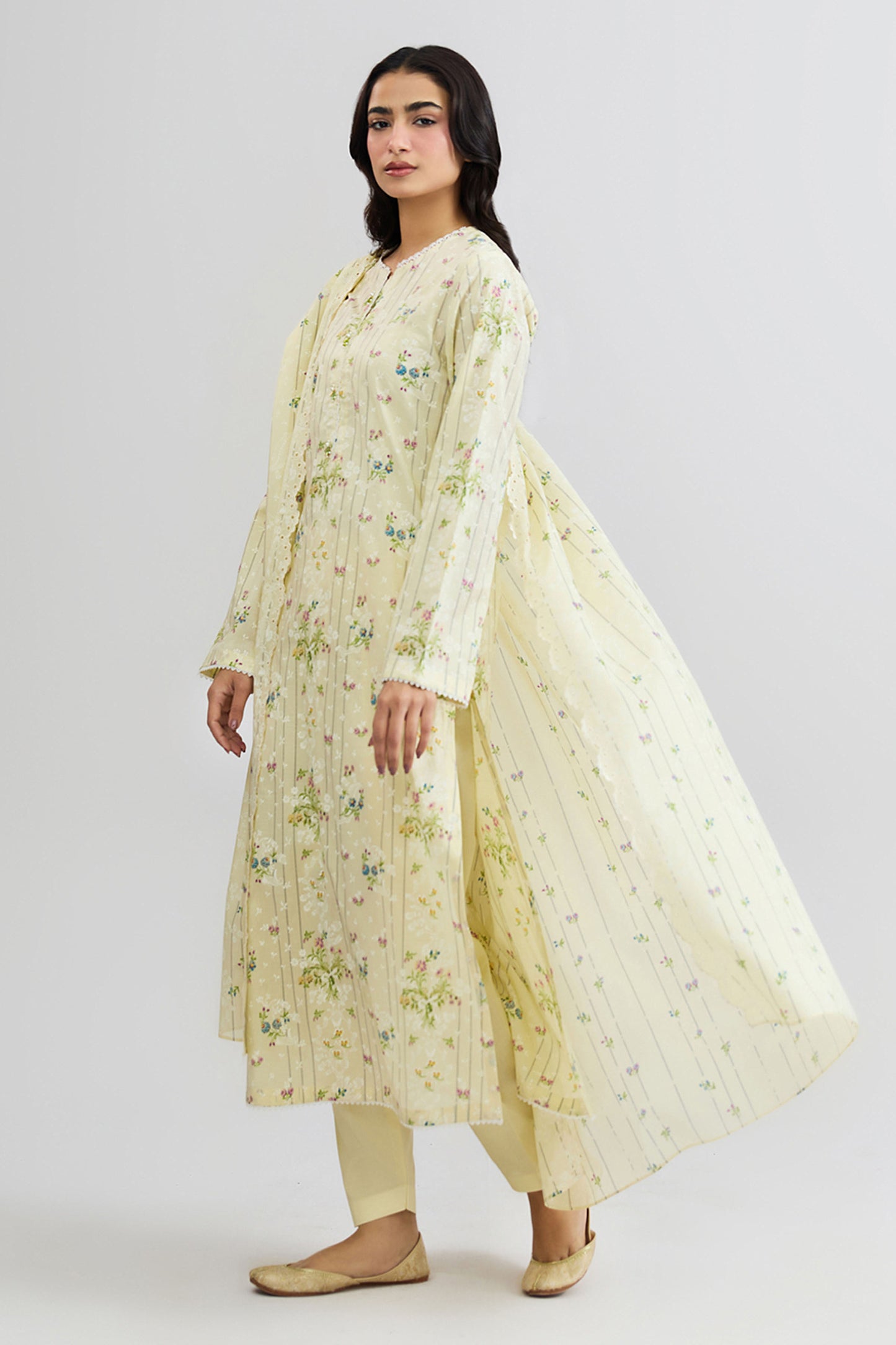 LAWN | EMBROIDERED
