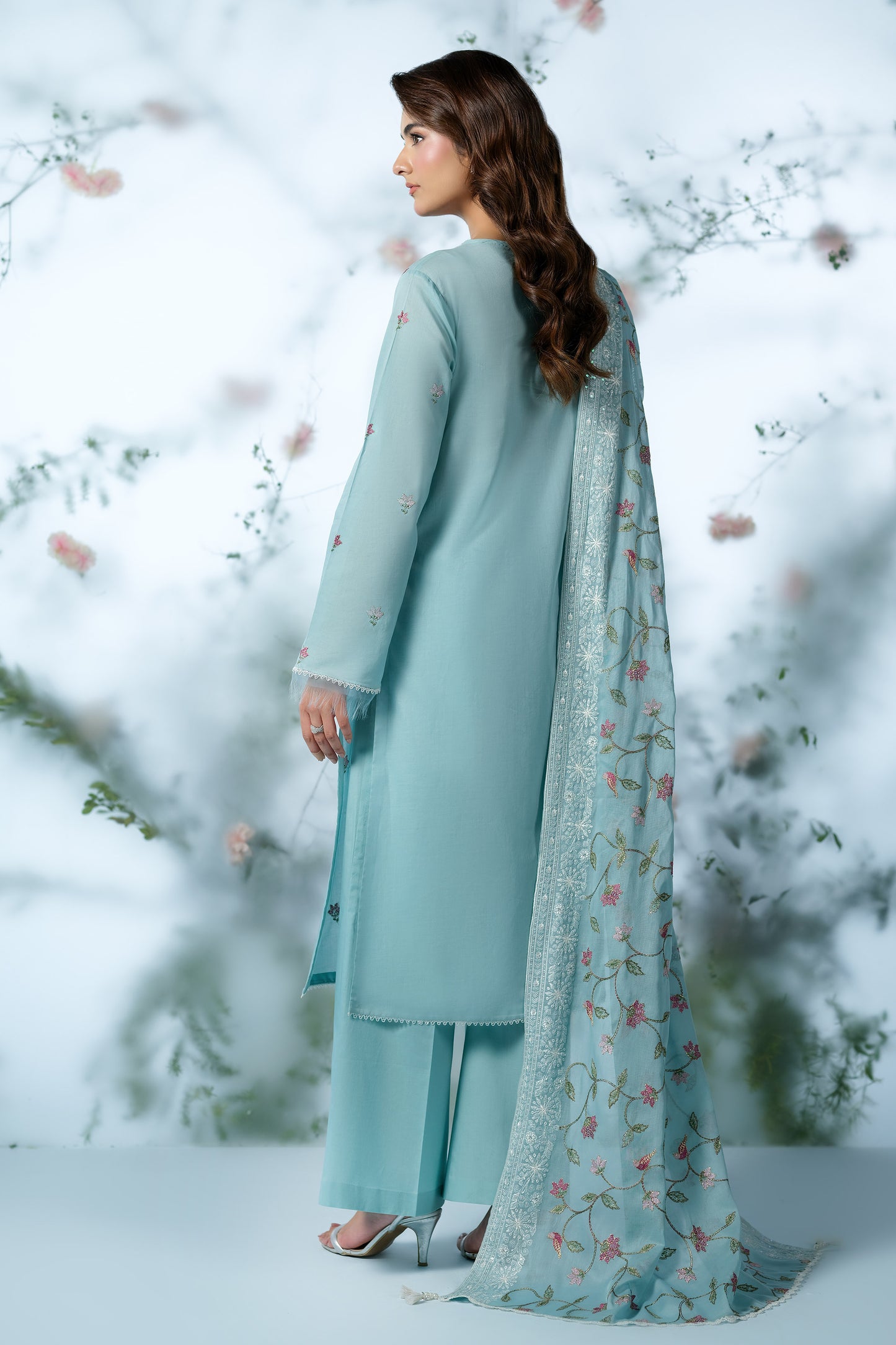 LAWN | EMBROIDERED