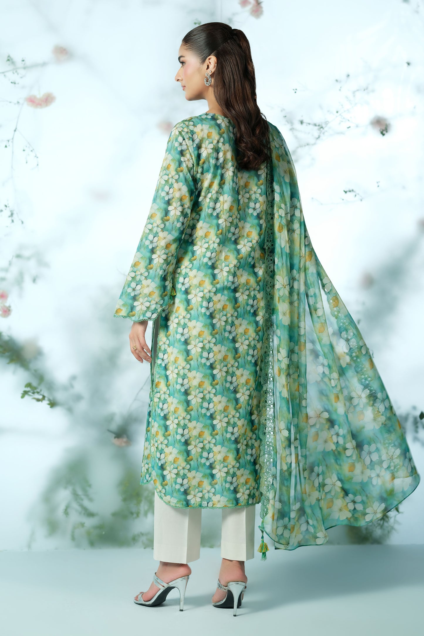 LAWN | EMBROIDERED