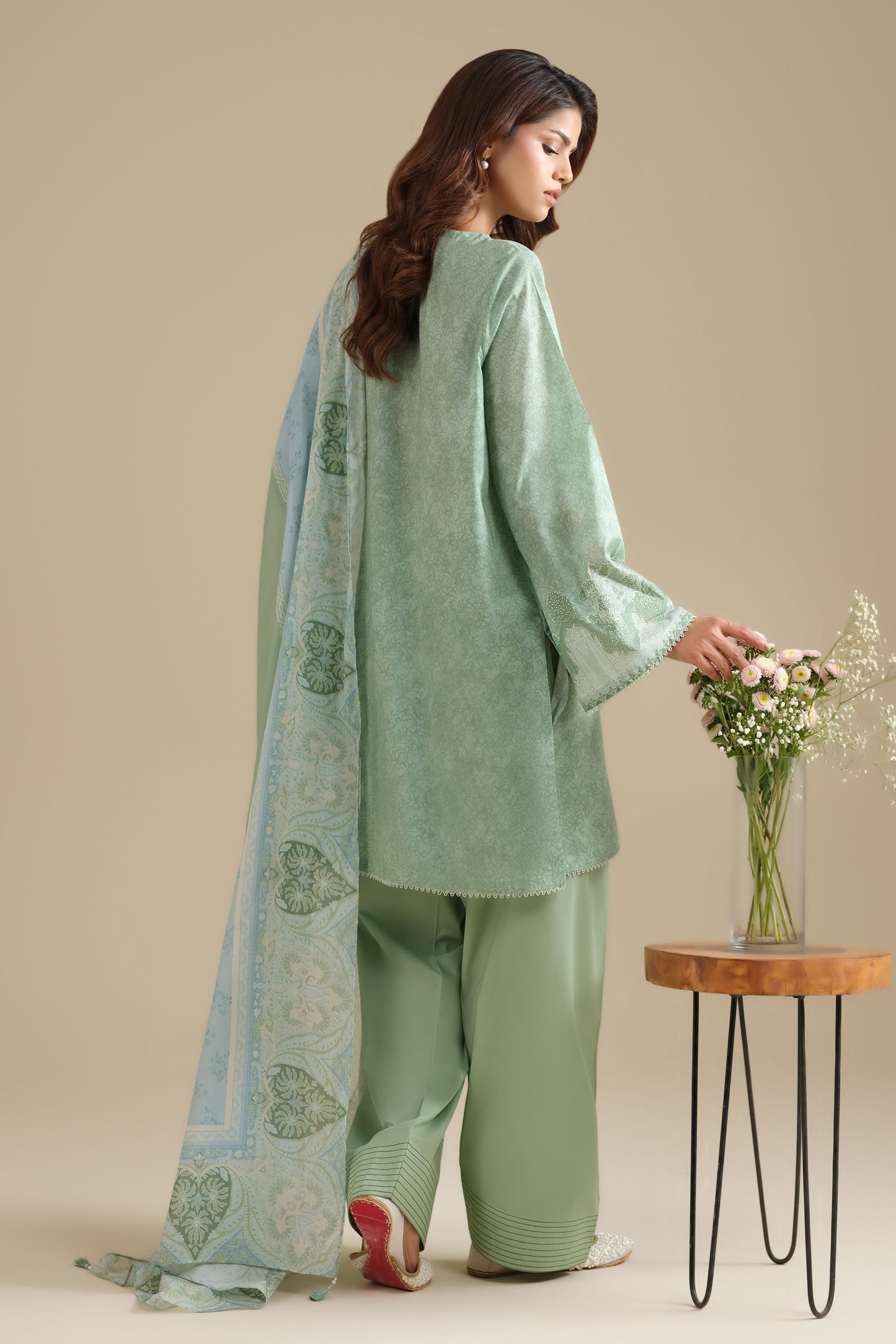 LAWN | EMBROIDERED