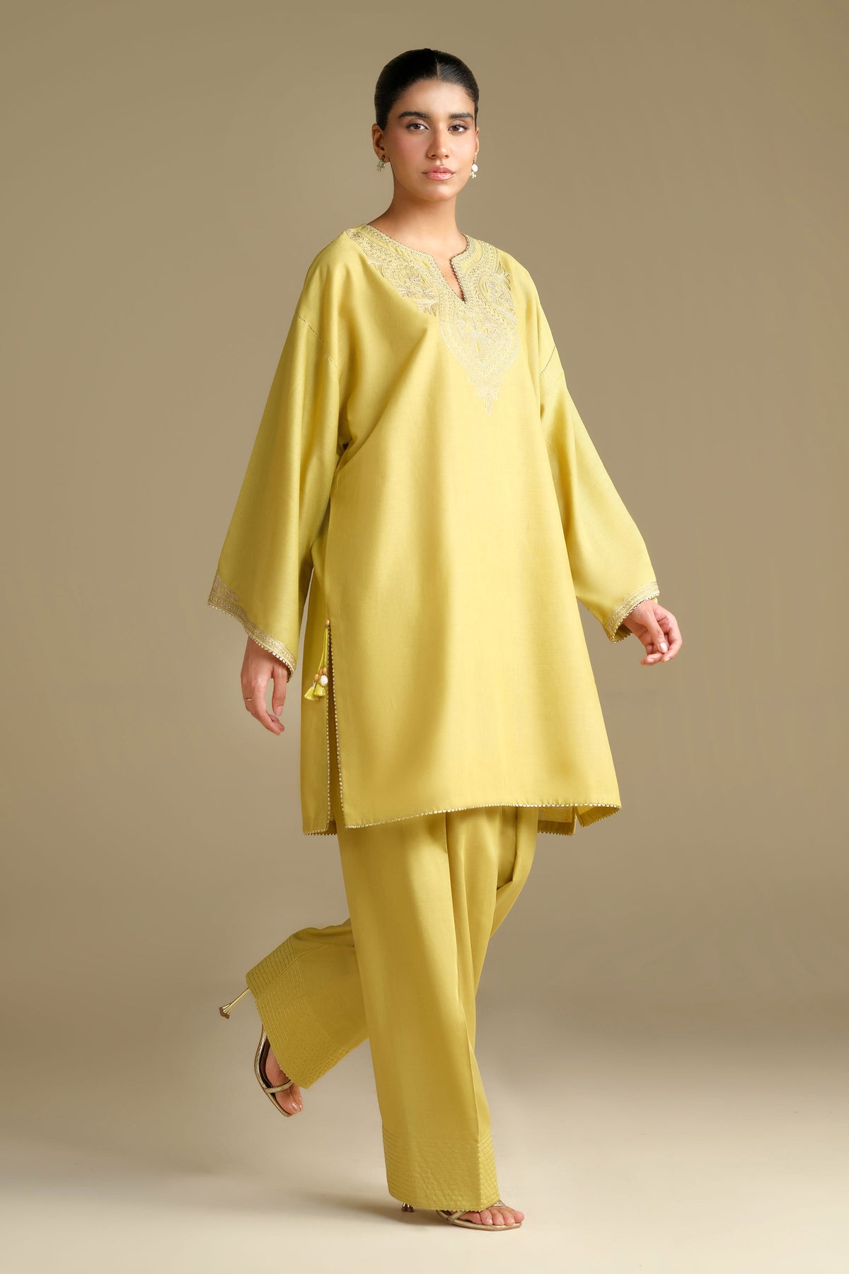 KHADDAR | EMBROIDERED