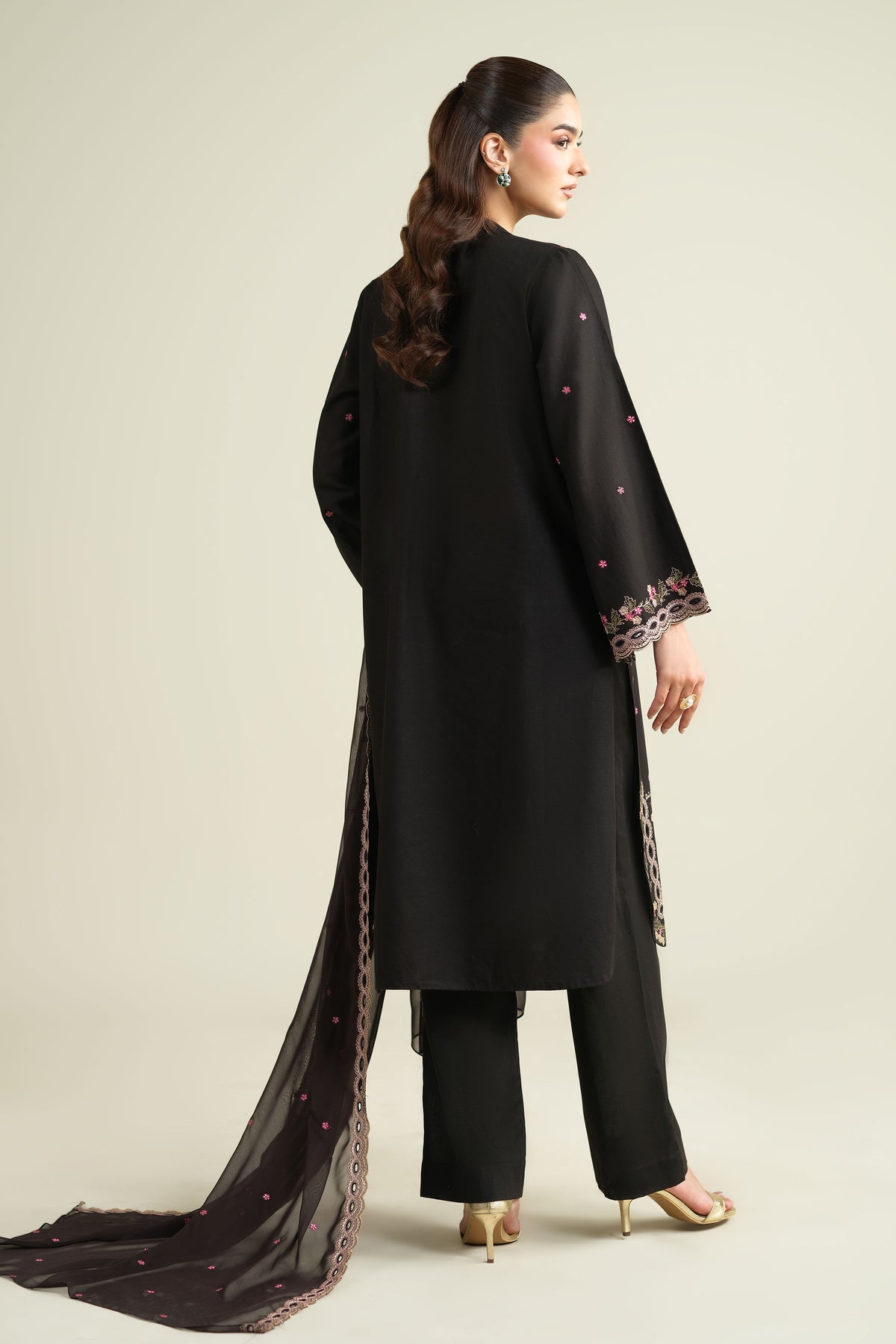 KHADDAR | EMBROIDERED