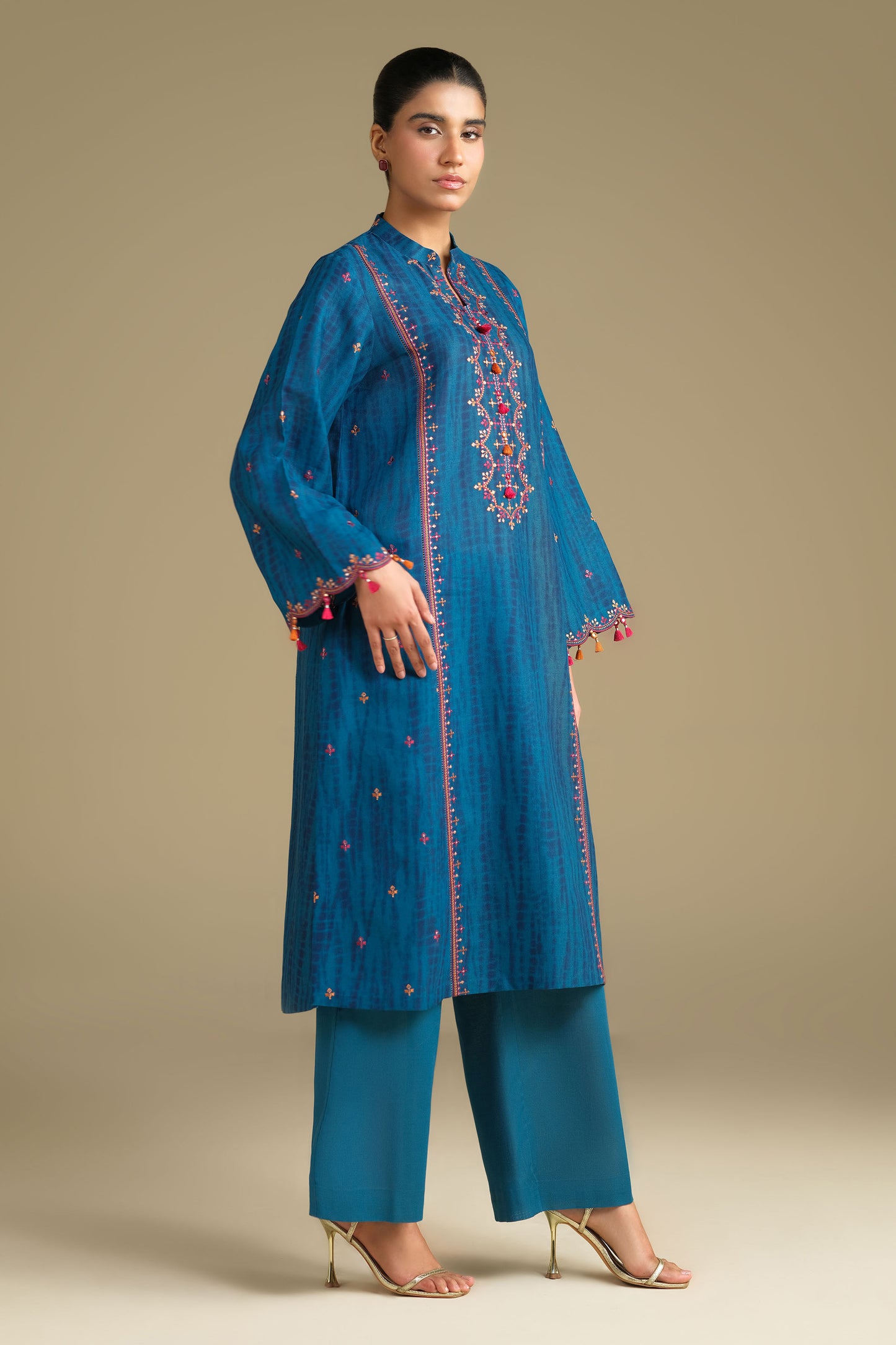 KHADDAR | EMBROIDERED