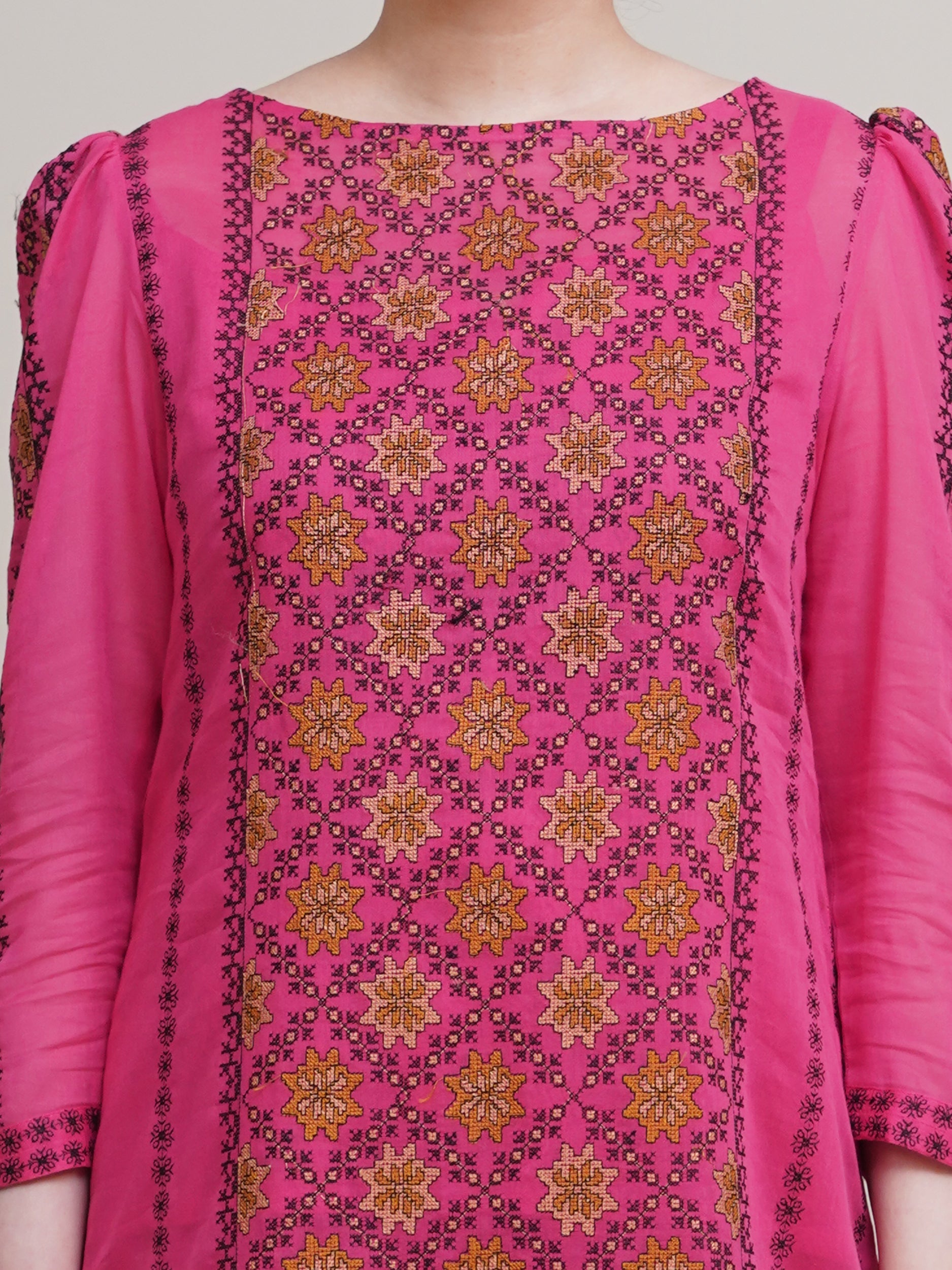 2 Piece - Embroidered Malmal Suit - E1732 - Shop Now at Kayseria