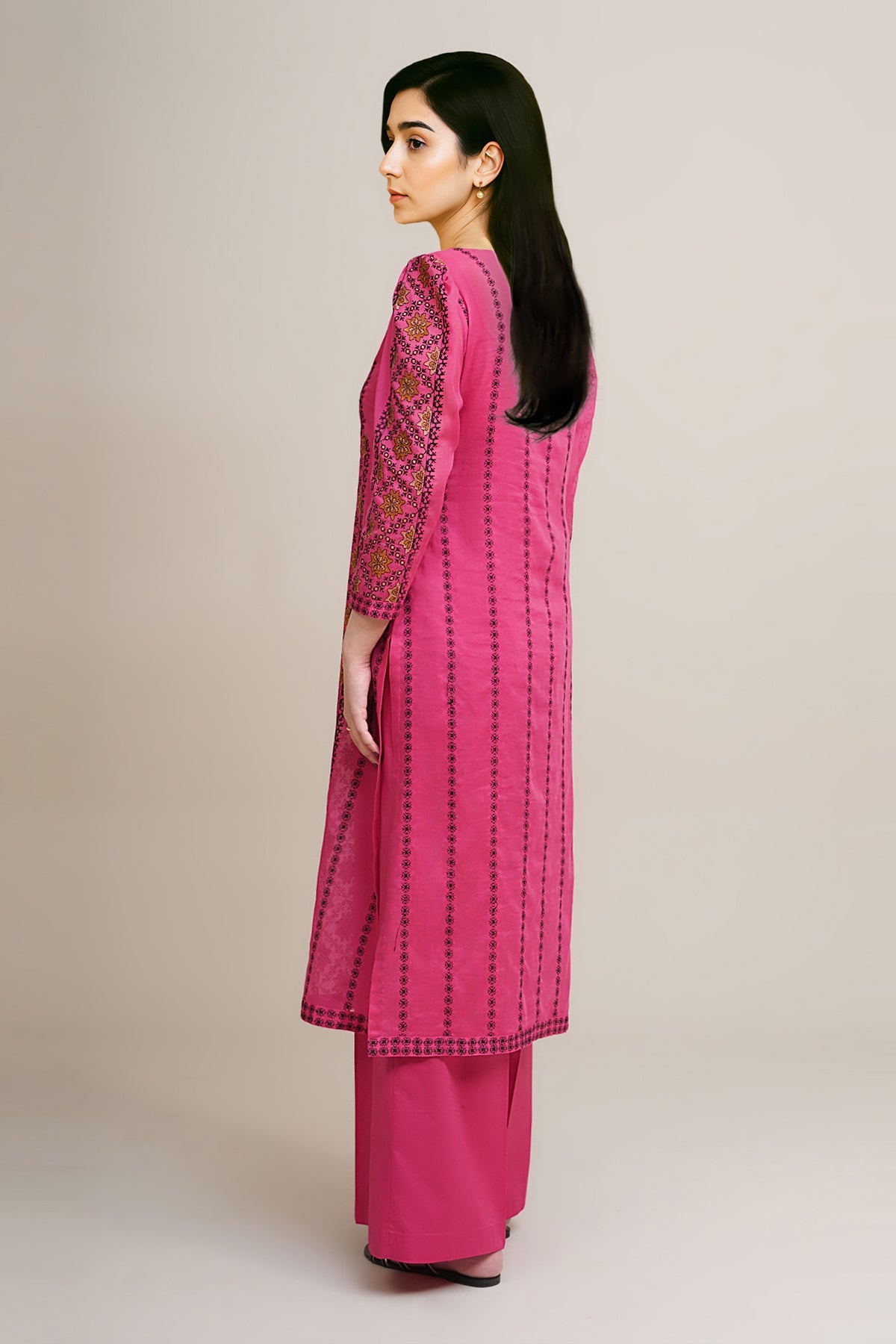 2 Piece - Embroidered Malmal Suit - E1732 - Shop Now at Kayseria