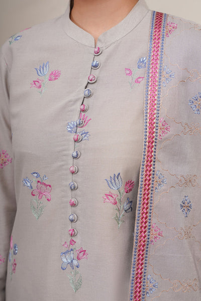 3 Piece - Embroidered Khaddar Suit - E1761 - Shop Now at Kayseria