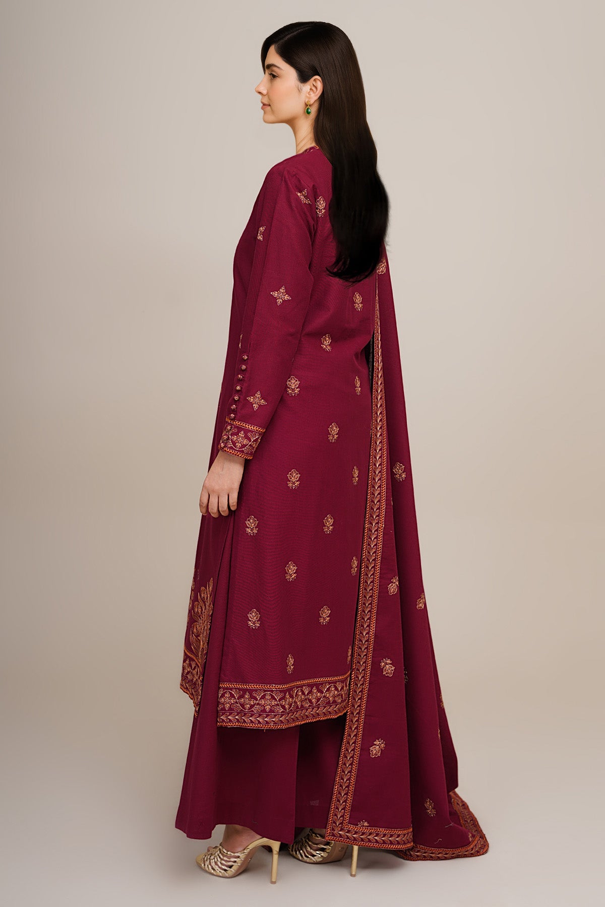3 Piece - Embroidered Khaddar Suit - E1763 - Shop Now at Kayseria