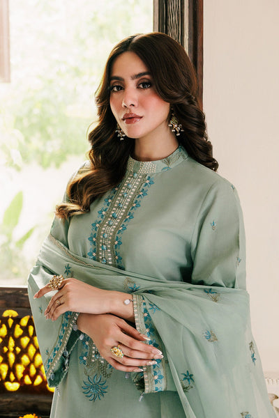 3 Piece - Embroidered Khaddar Suit - E1802 - Shop Now at Kayseria