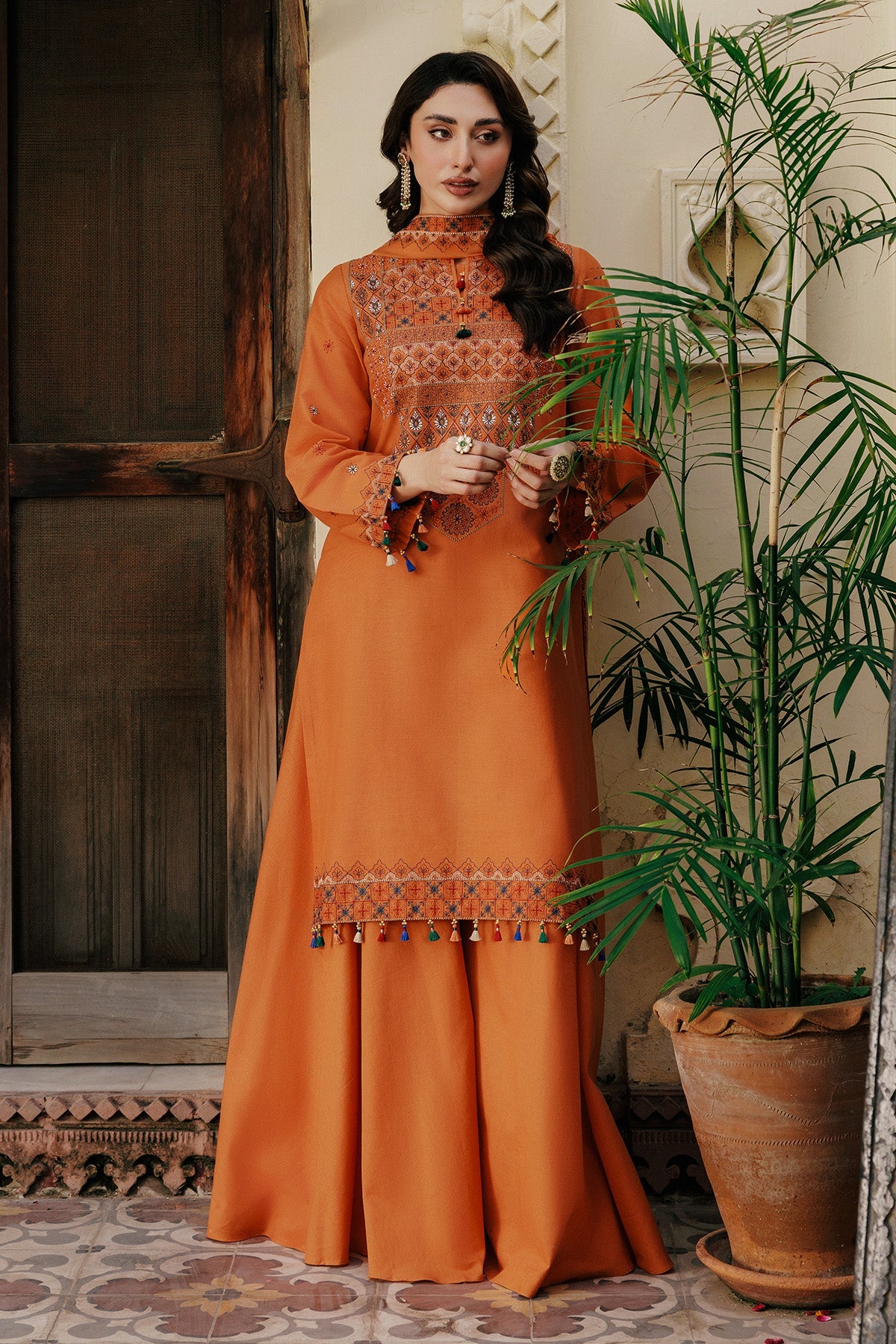 3 Piece - Embroidered Khaddar Suit - E1805 - Shop Now at Kayseria