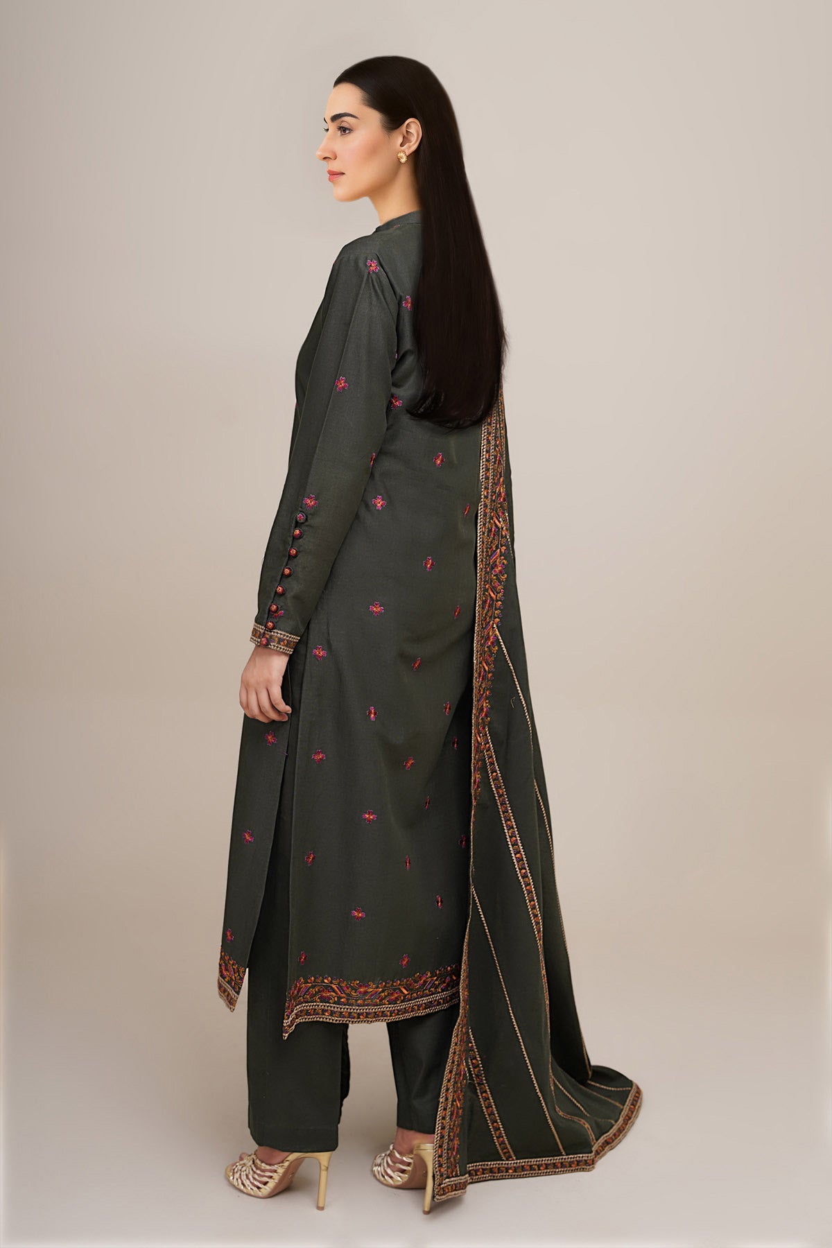 3 Piece - Embroidered Khaddar Suit - E1817 - Shop Now at Kayseria
