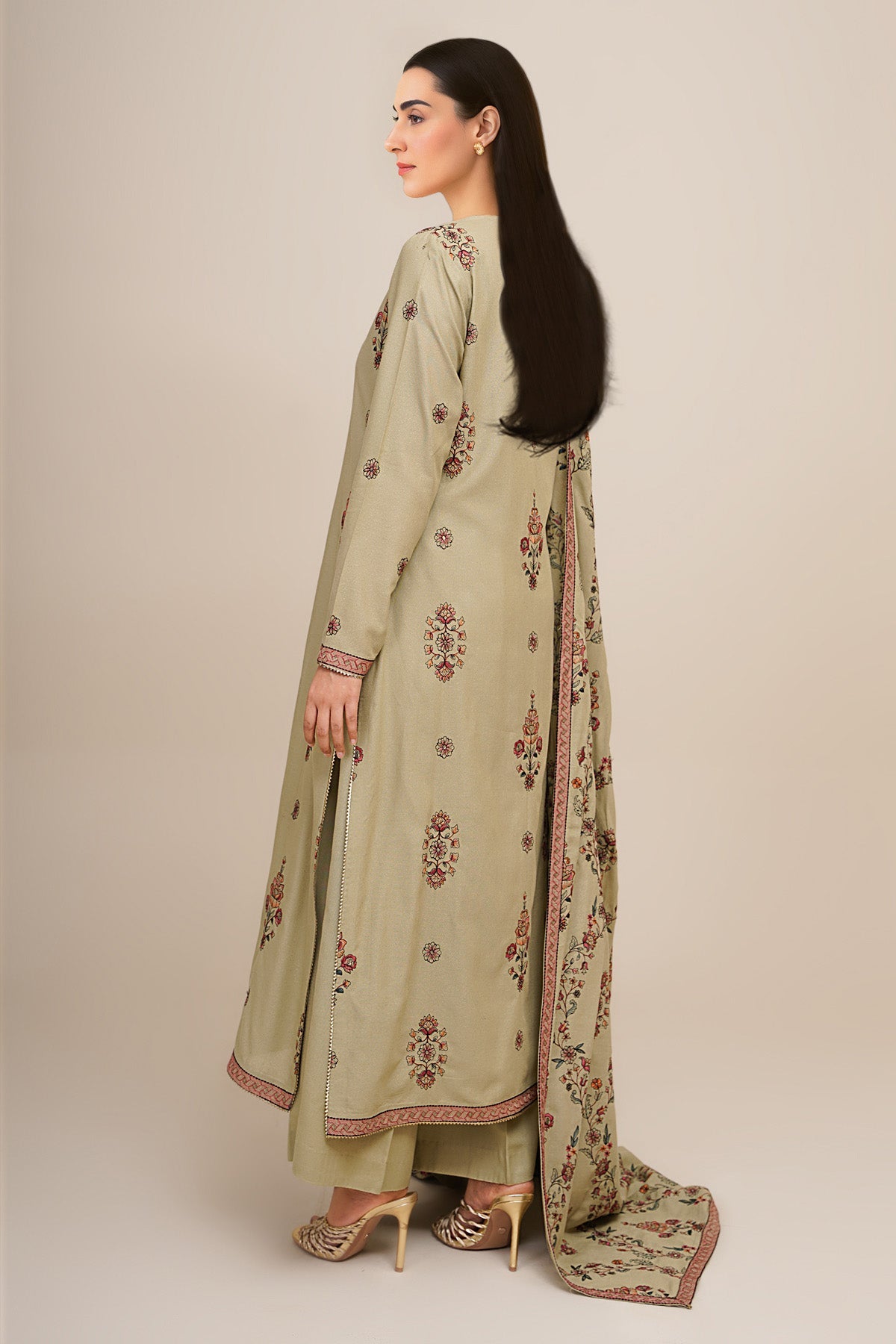 3 Piece - Embroidered Viscose Karandi Suit - E1821 - Shop Now at Kayseria