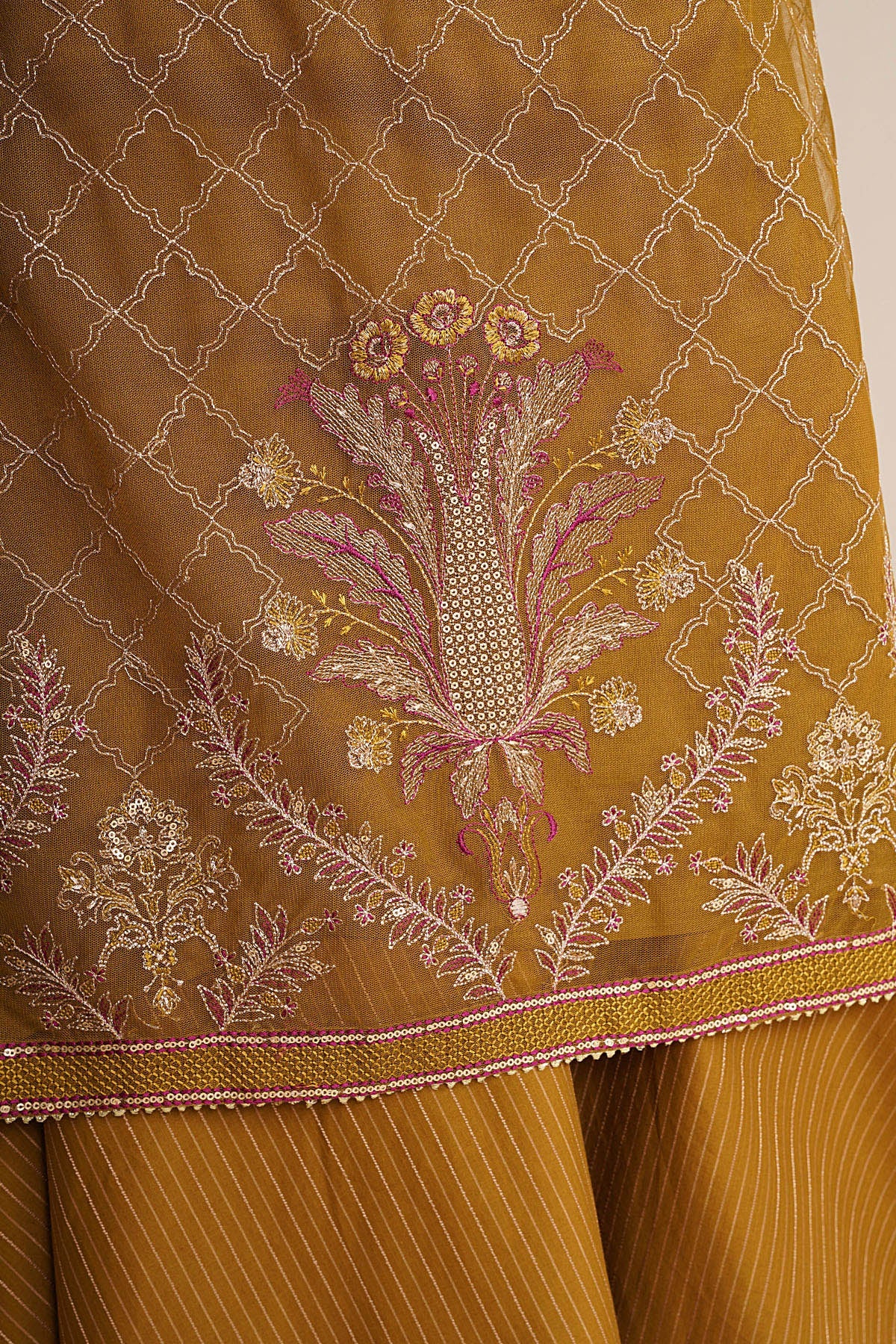 4 Piece - Embroidered Suit - E1879 - Shop Now at Kayseria