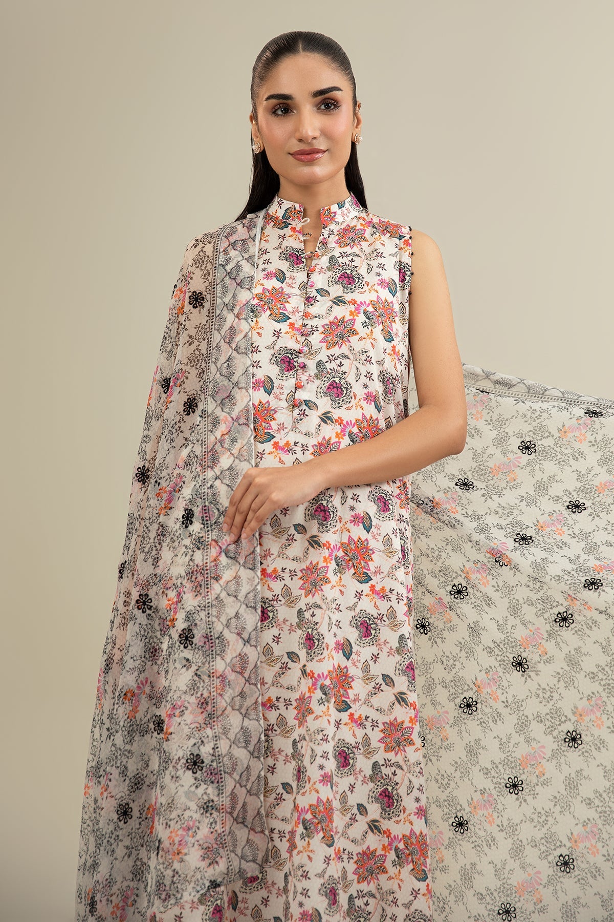 3 Piece - Printed & Embroidered Suit - E1911 - Shop Now at Kayseria
