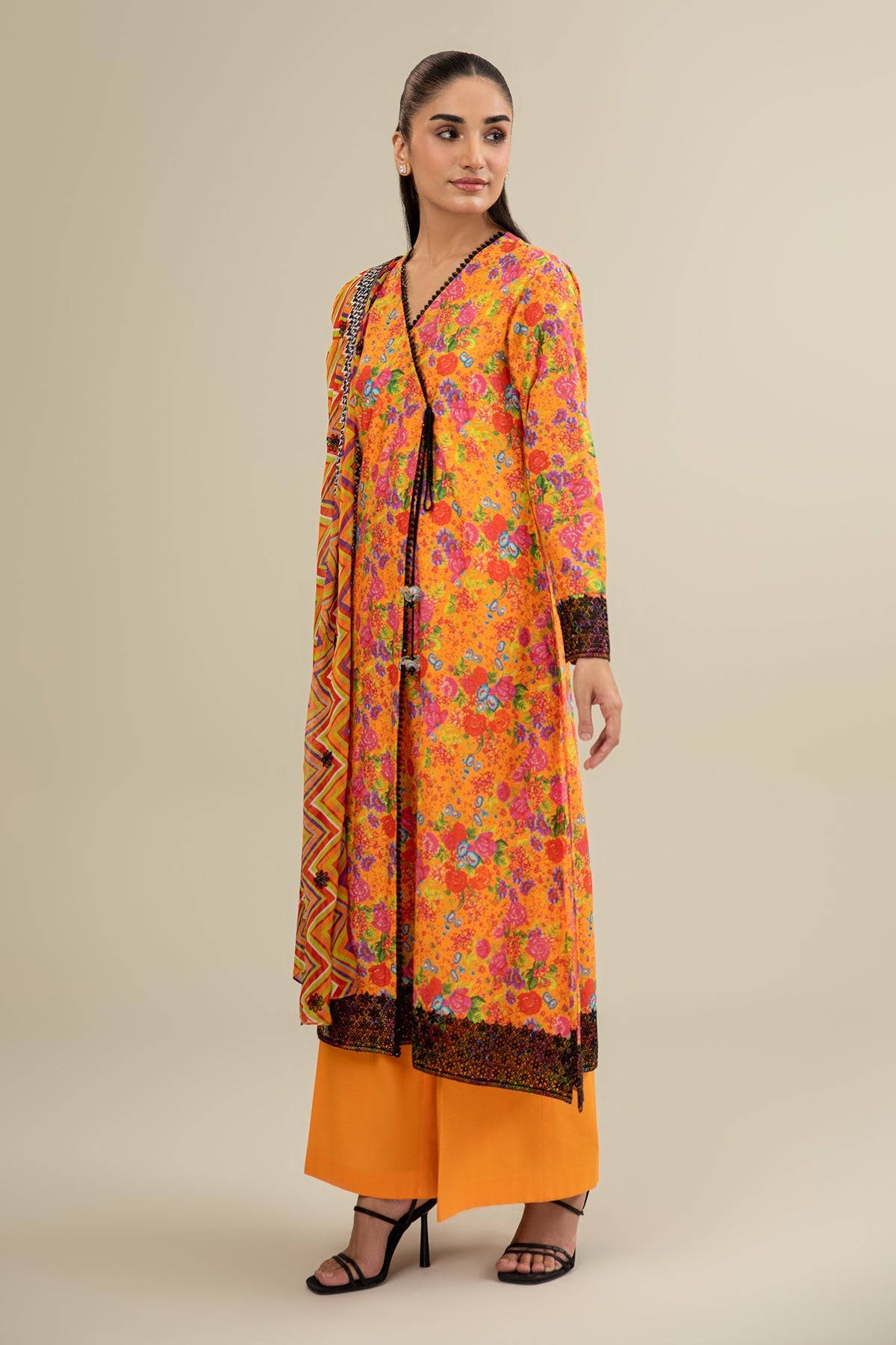 3 Piece - Printed & Embroidered Cotton Lawn Suit - E1912 - Shop Now at Kayseria