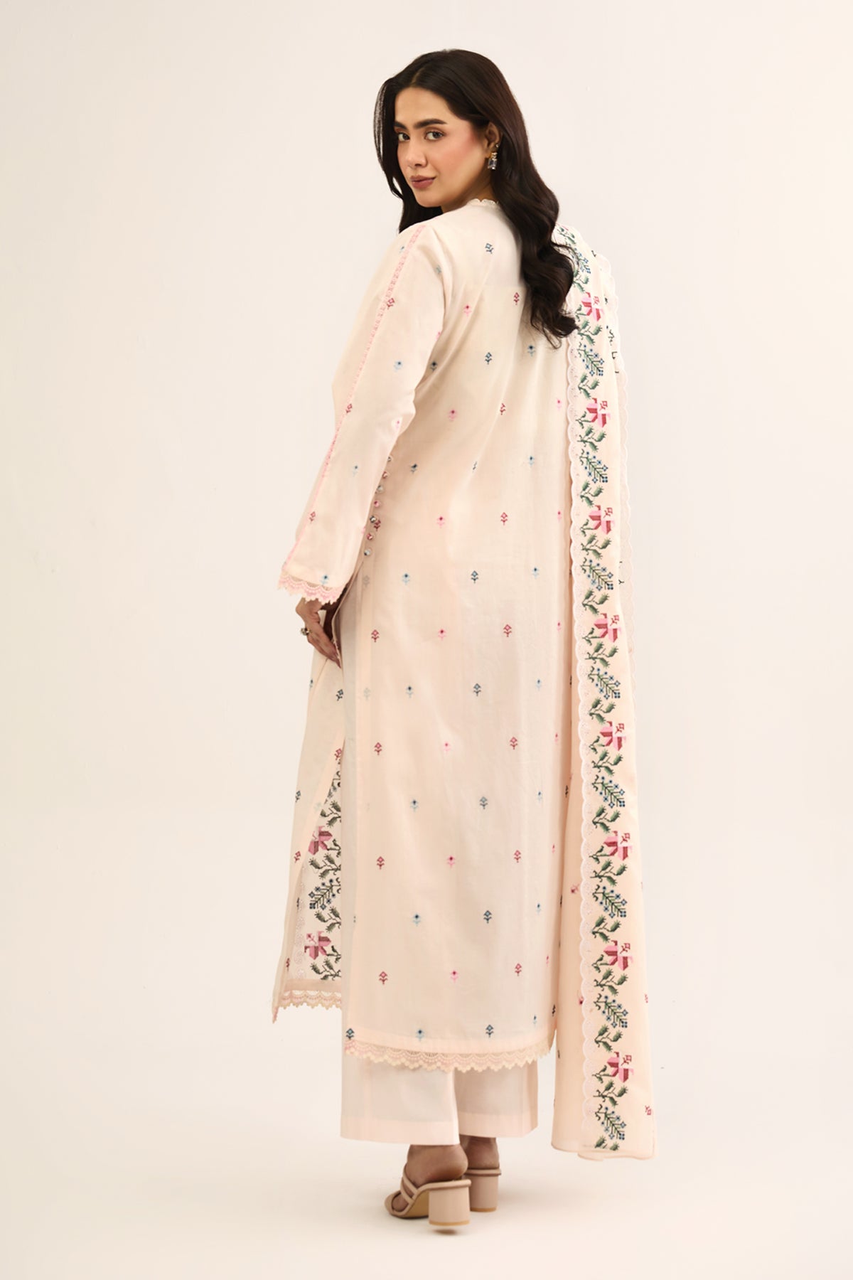 LAWN | EMBROIDERED - Shop Now at Kayseria