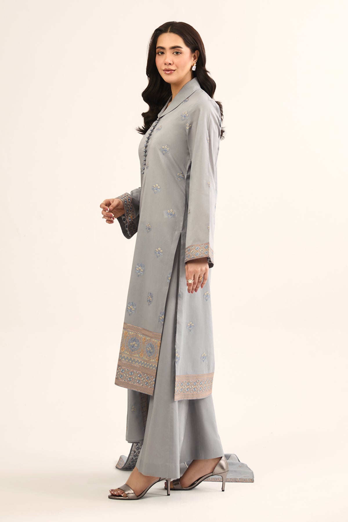 LAWN | EMBROIDERED - Shop Now at Kayseria