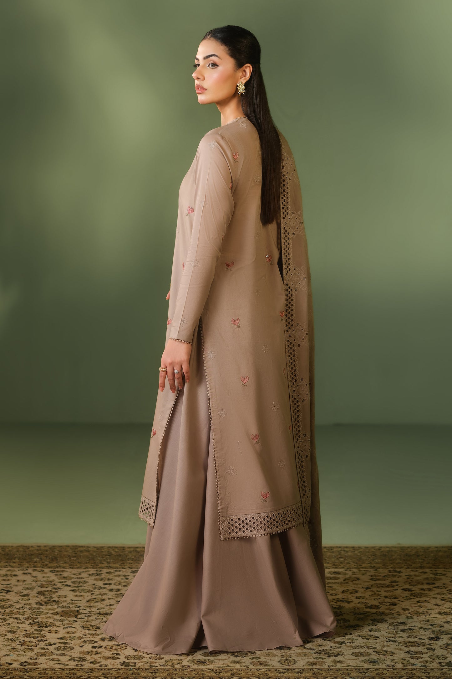 LAWN | EMBROIDERED