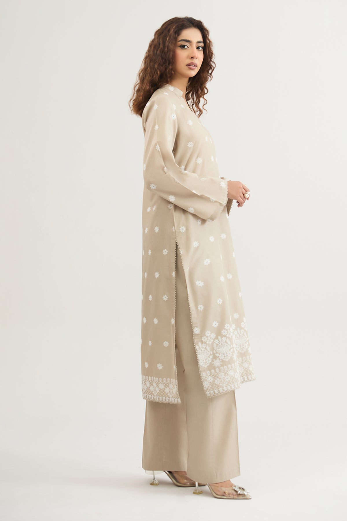 LAWN | EMBROIDERED - Shop Now at Kayseria