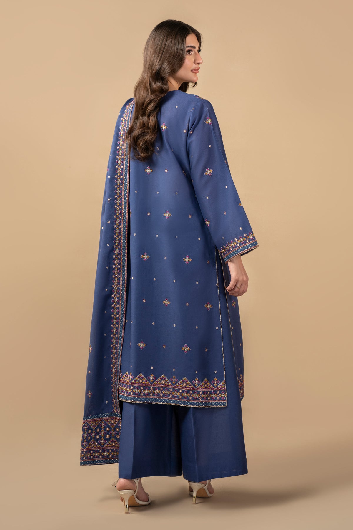KHADDAR | EMBROIDERED KAYSERIA EXCLUSIVE WINTER-26
