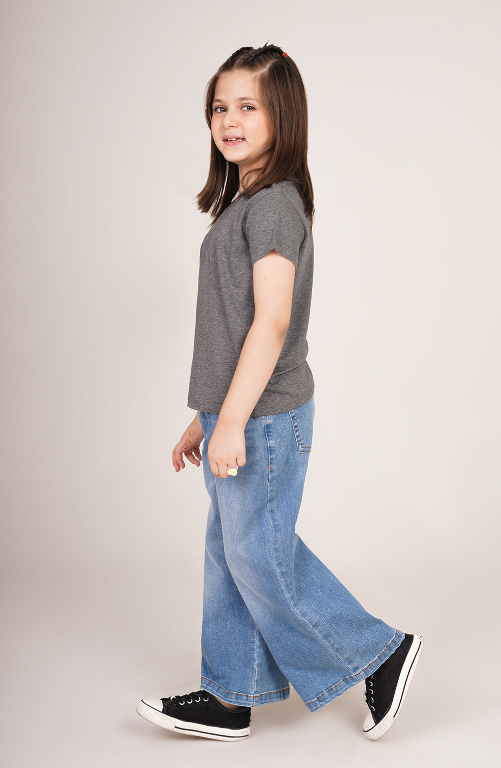 Girls Basic Tee - GKT768325 - Shop Now at Leisure Club