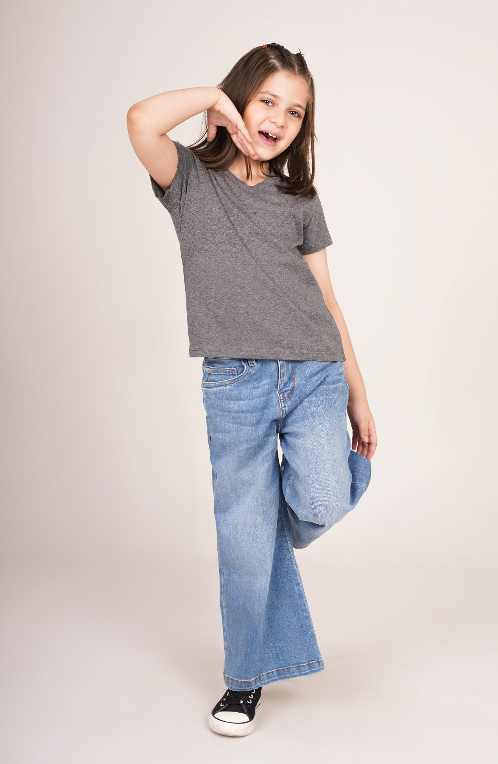 Girls Basic Tee - GKT768325 - Shop Now at Leisure Club