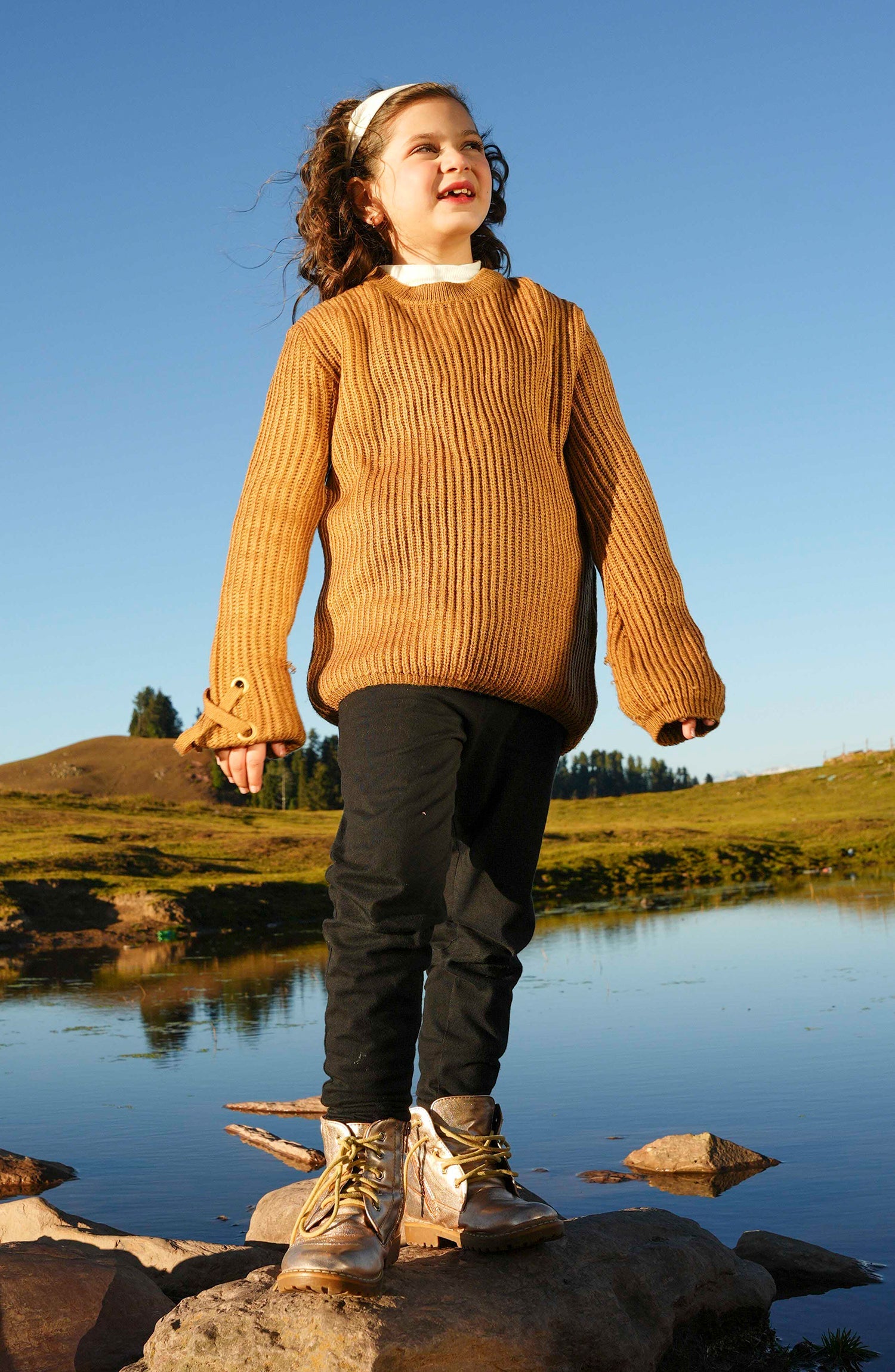 Crew Neck Sweater - GS605424 - Shop Now at Leisure Club