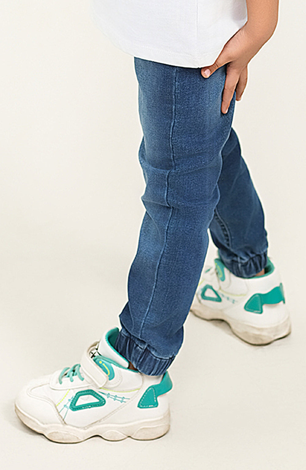 Boys Regular Fit Jeans