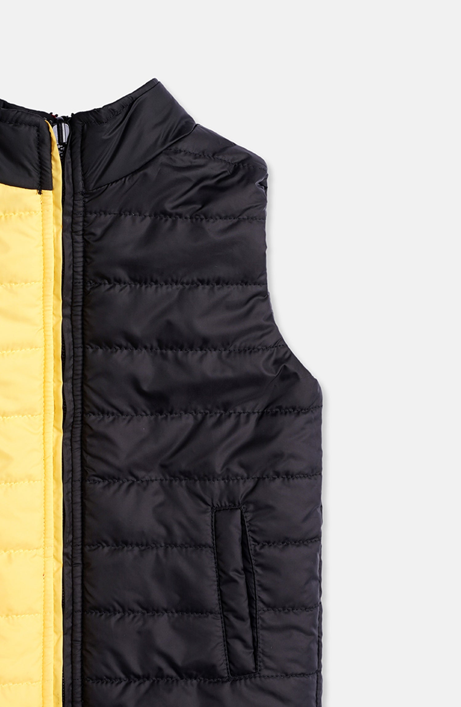 4 Way Gilet - IBJ602423 - Shop Now at Leisure Club