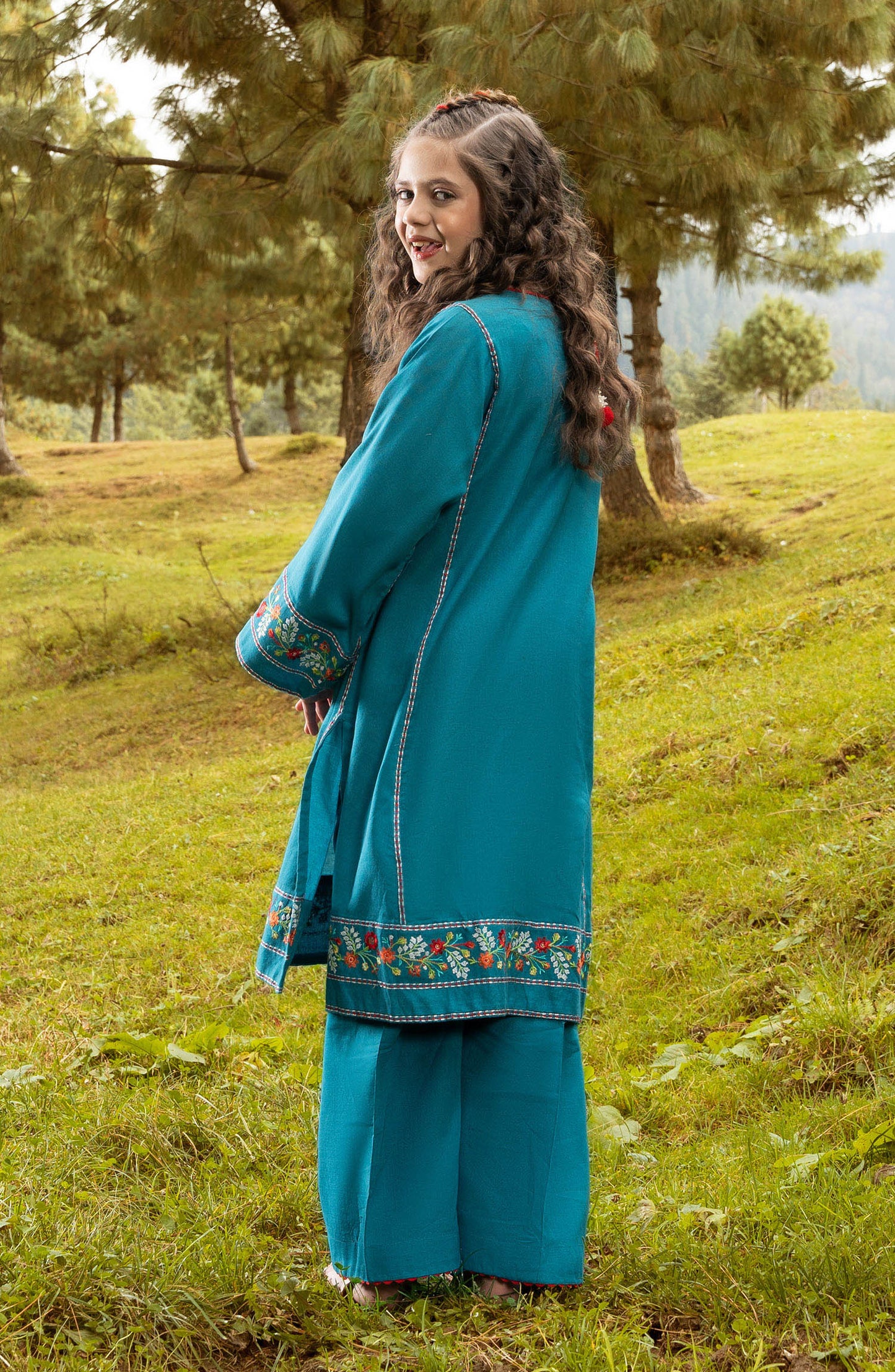 Neelofar 2 Piece Suit - KPL638424