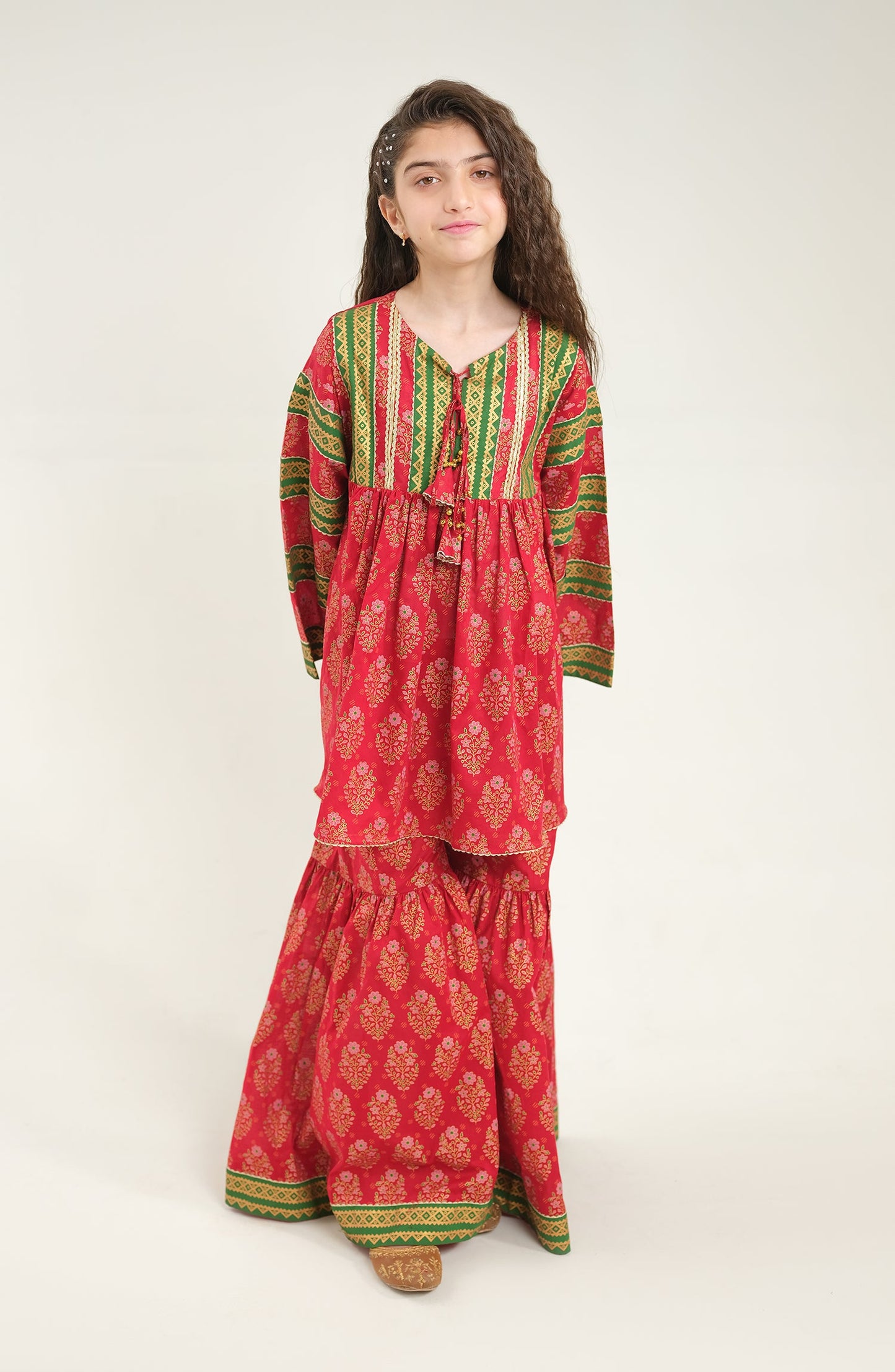 Girl Gul-E-Bahafsha 2 Piece Suit